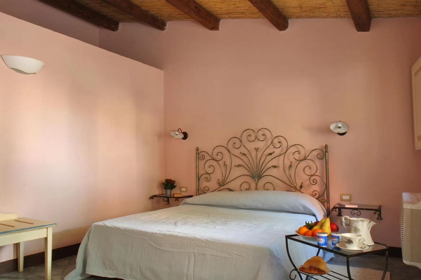 Photo of the whole room, Bed in Hotel Villa Gli Asfodeli