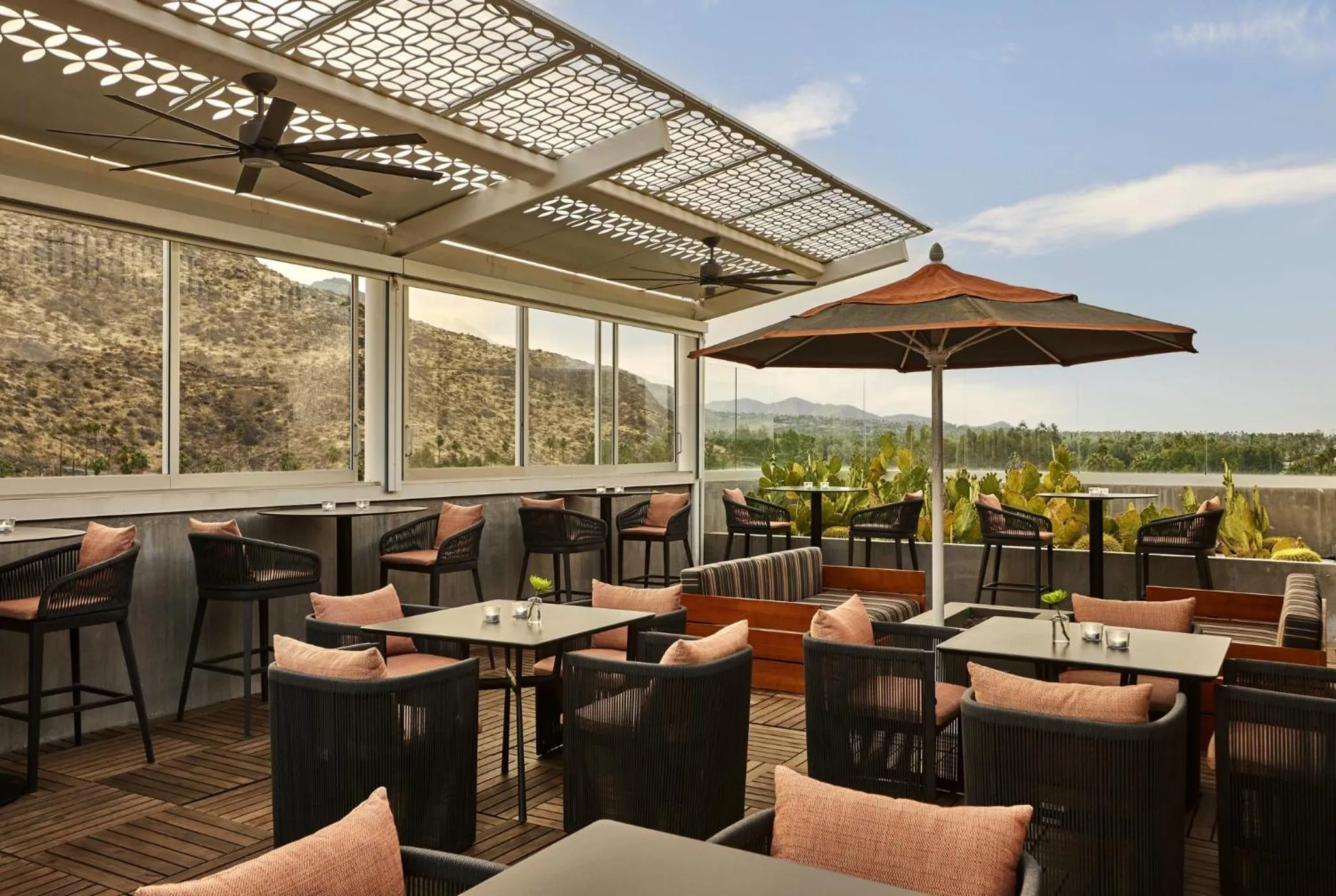 Restaurant/places to eat in Kimpton Rowan Palm Springs Hotel by IHG