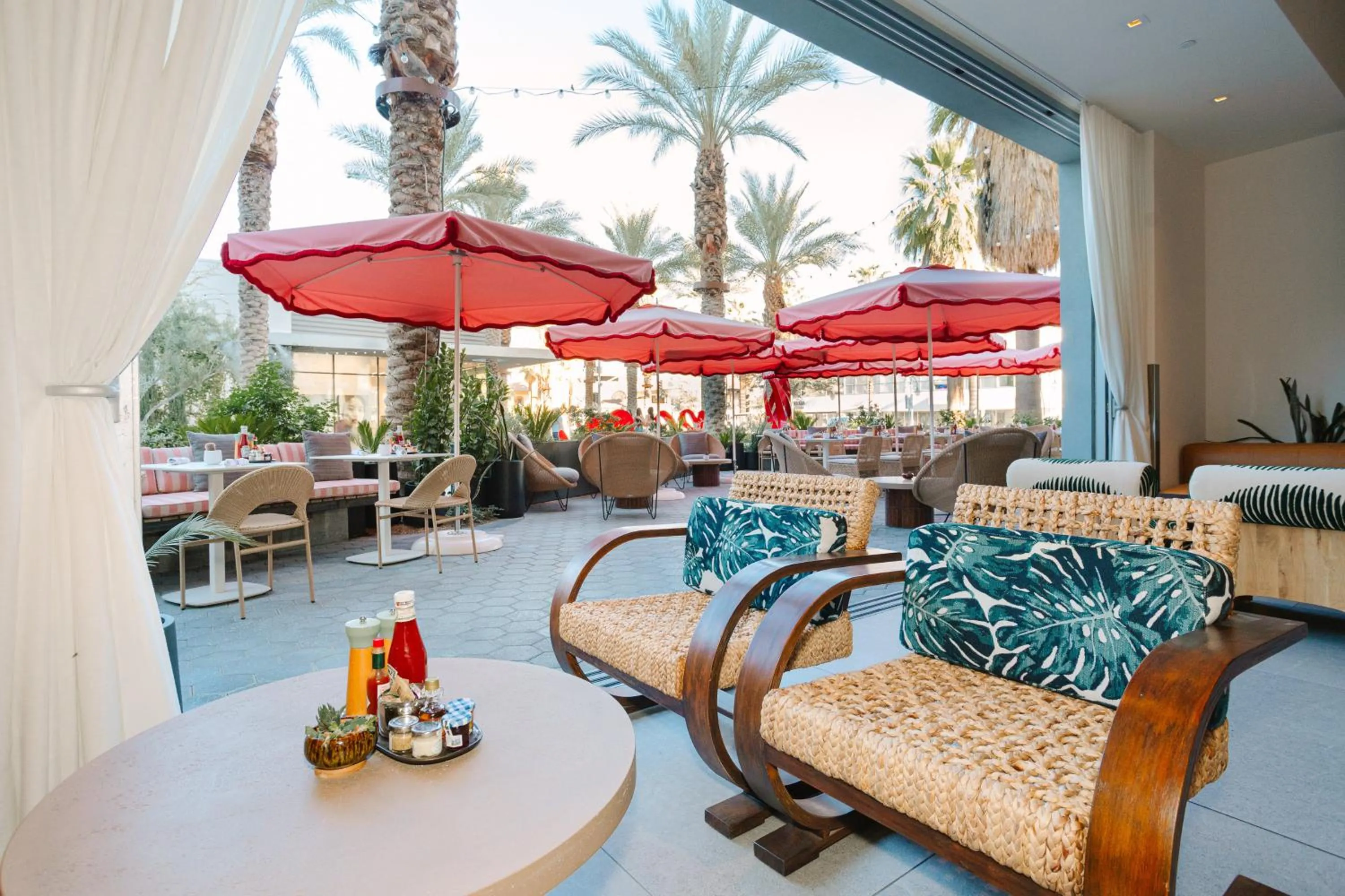 Restaurant/places to eat in Kimpton Rowan Palm Springs Hotel by IHG