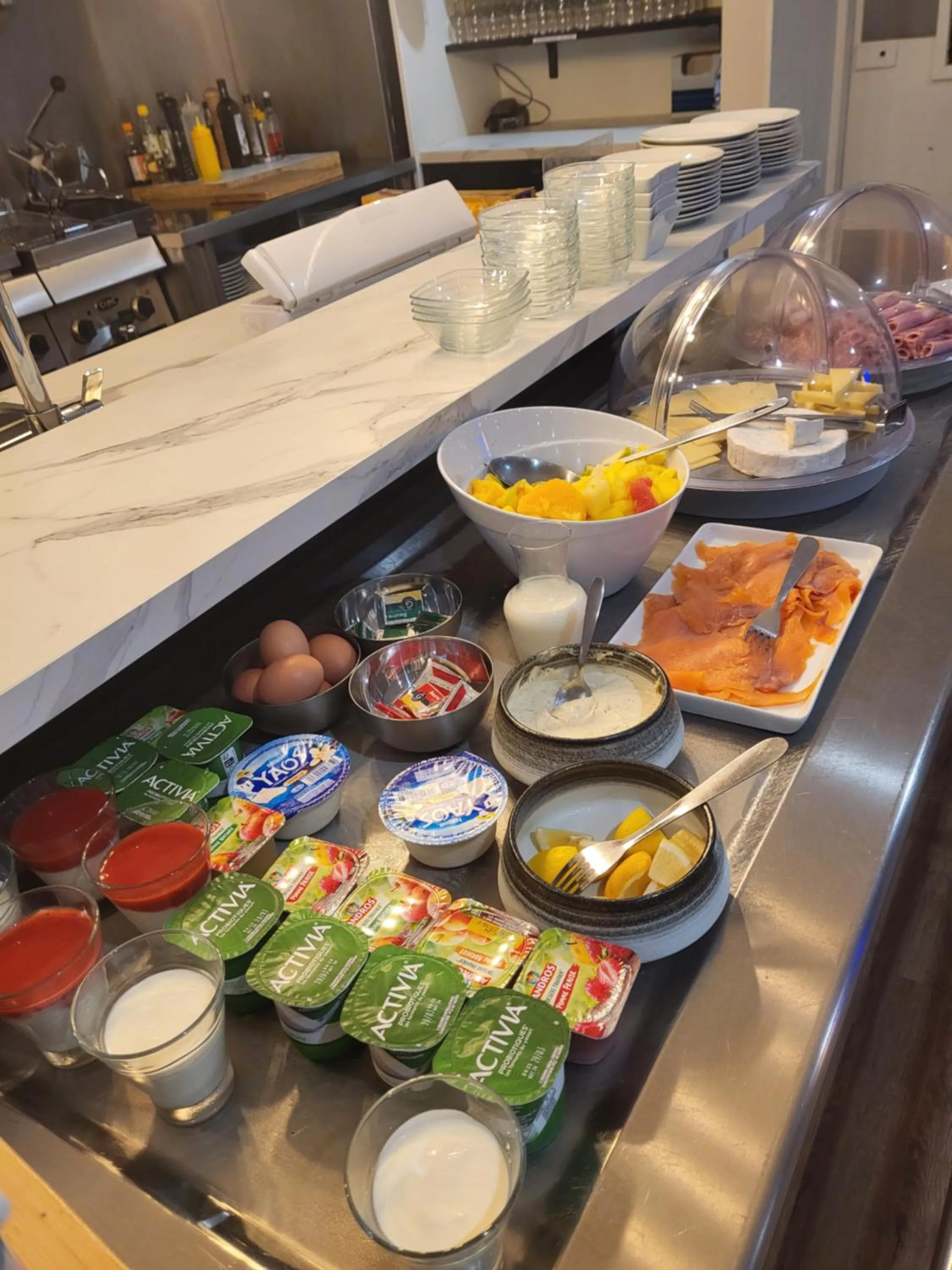 Buffet breakfast in Brit Hotel Plaisance A9/A61