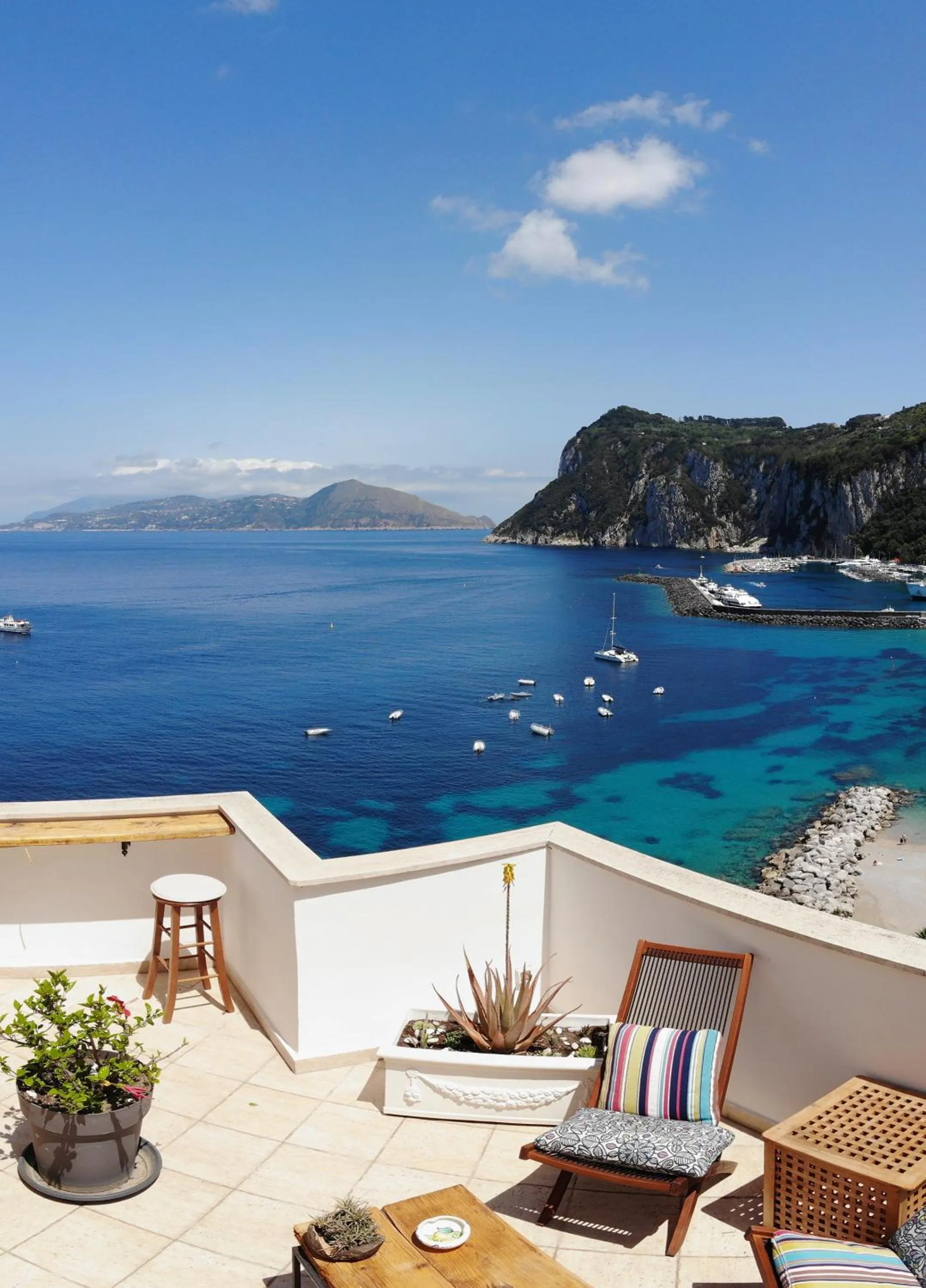 Patio in B&B Punta Vivara