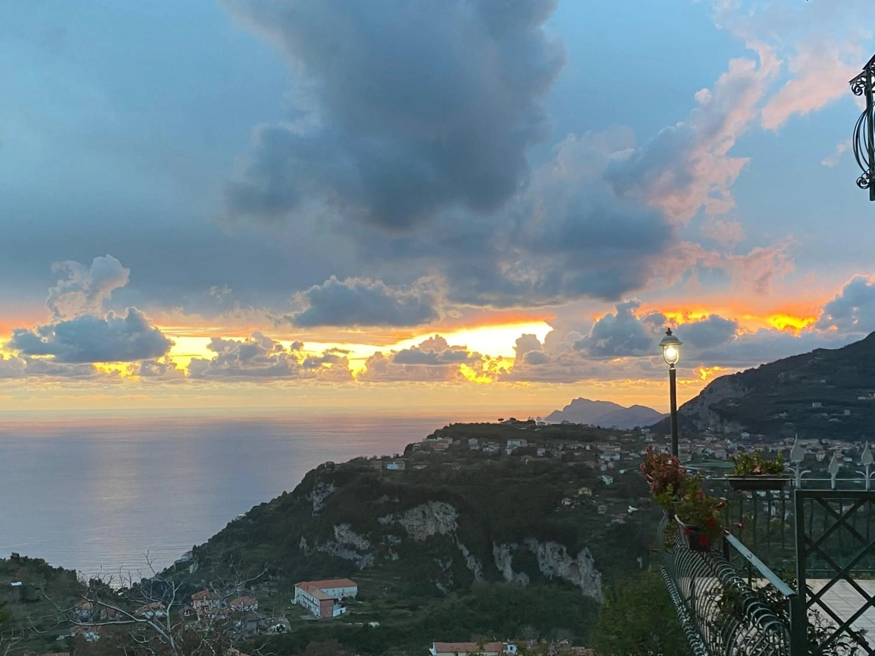 Sea view in B&B Villa Reginella