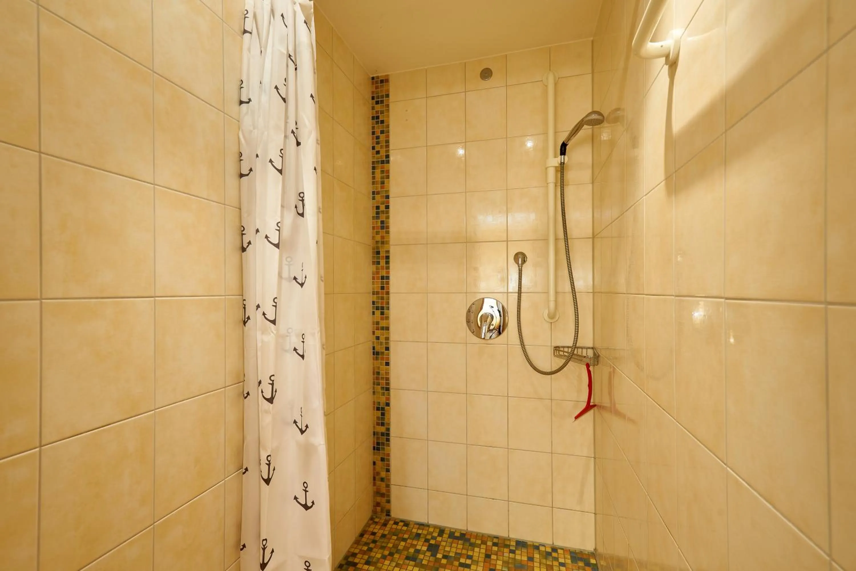 Shower in Gästehaus St Theresia Bodensee