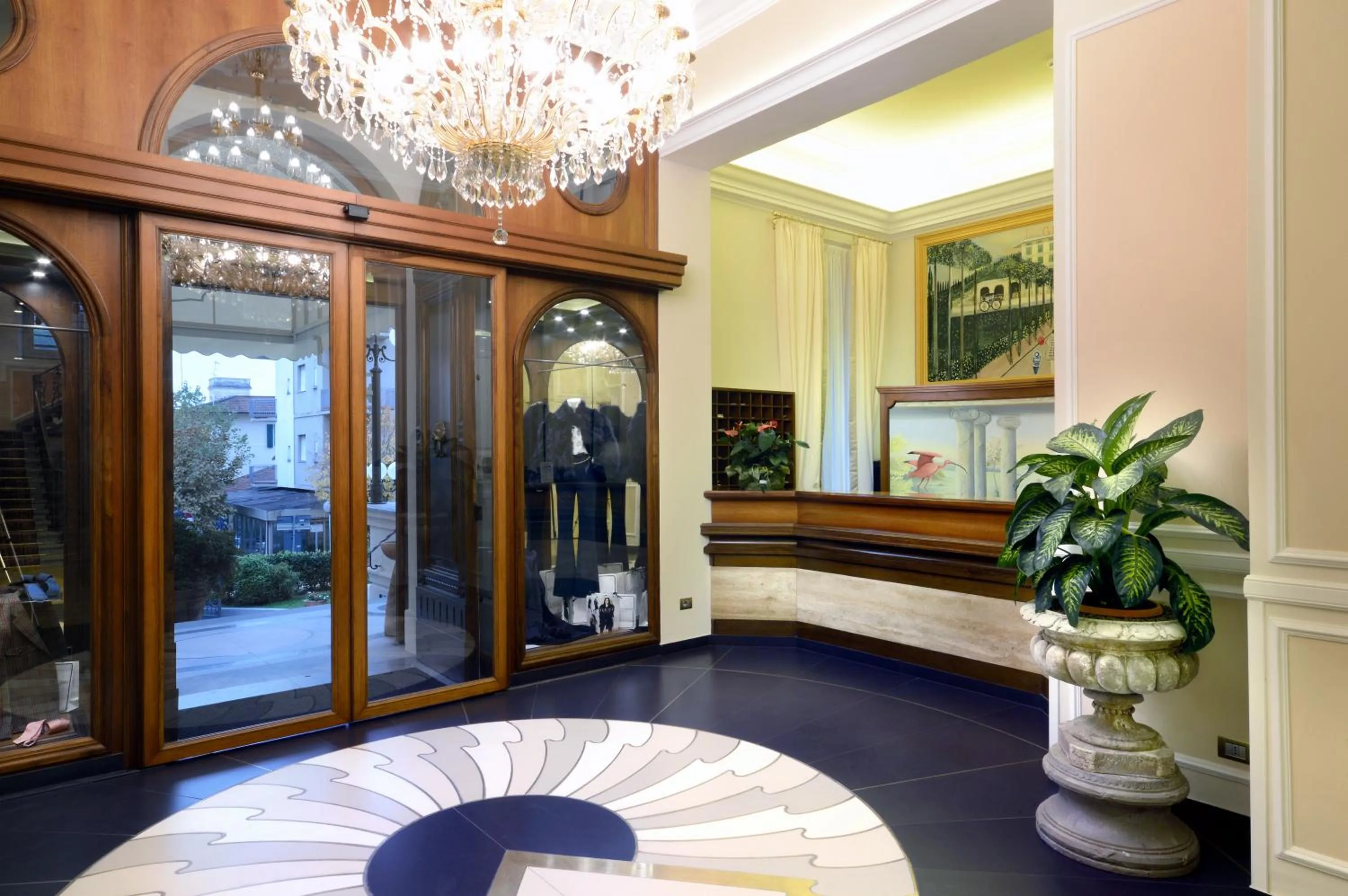 Lobby or reception in Grand Hotel Vittoria