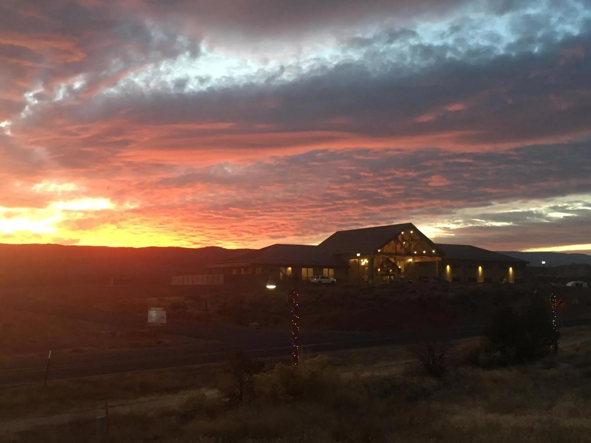 Swimming pool in Canyon Country Lodge