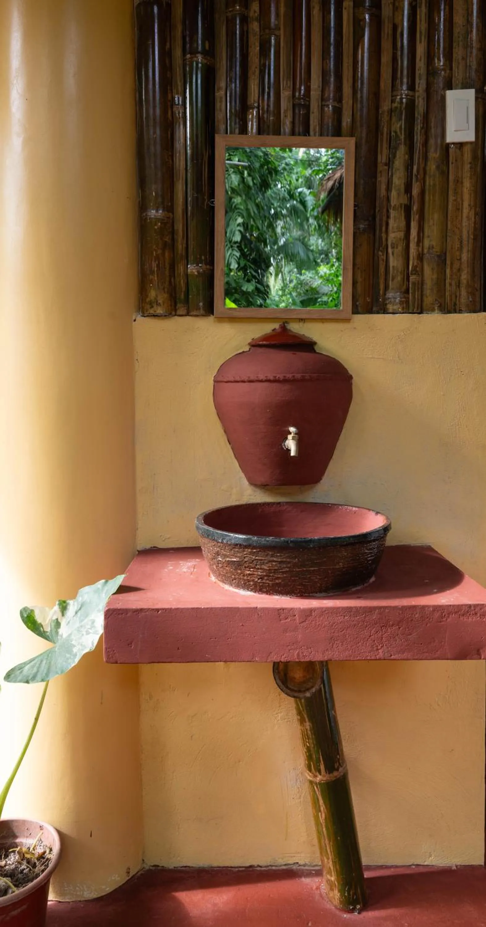 Water to Forest Ecolodge