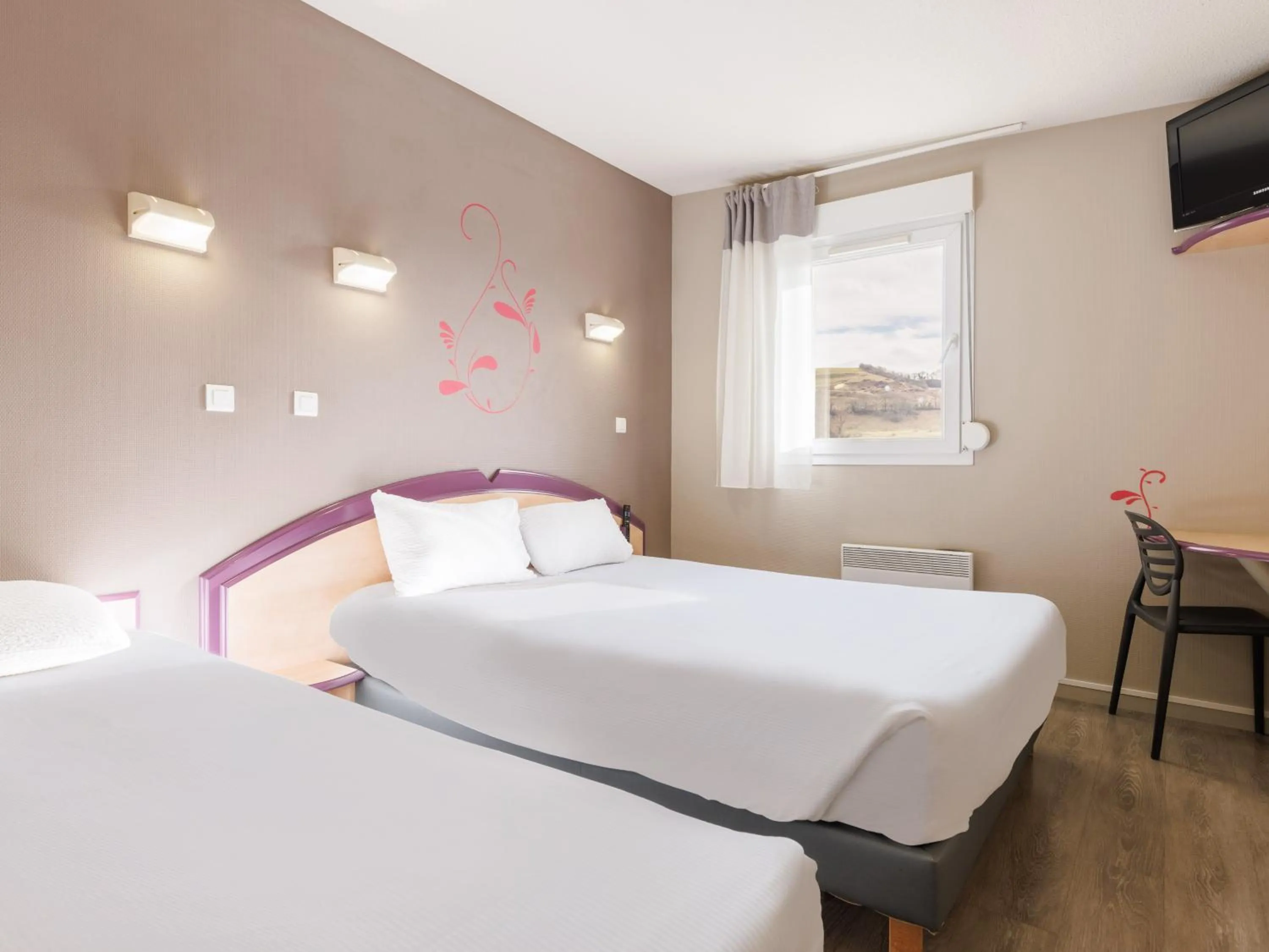 Bedroom, Bed in B&B HOTEL Aurillac Le Lioran