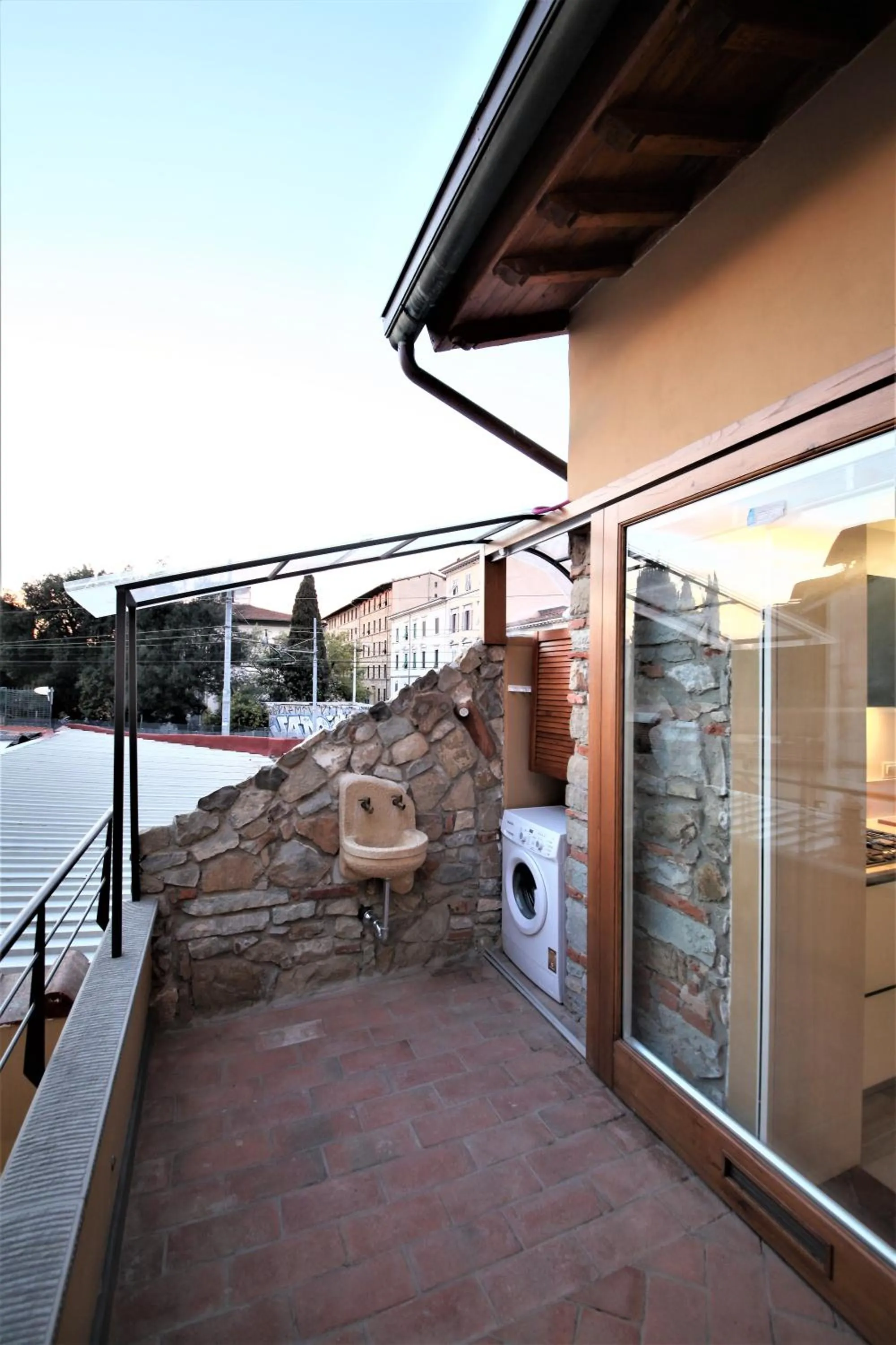 Balcony/Terrace in Giglio Apartments by Mmega