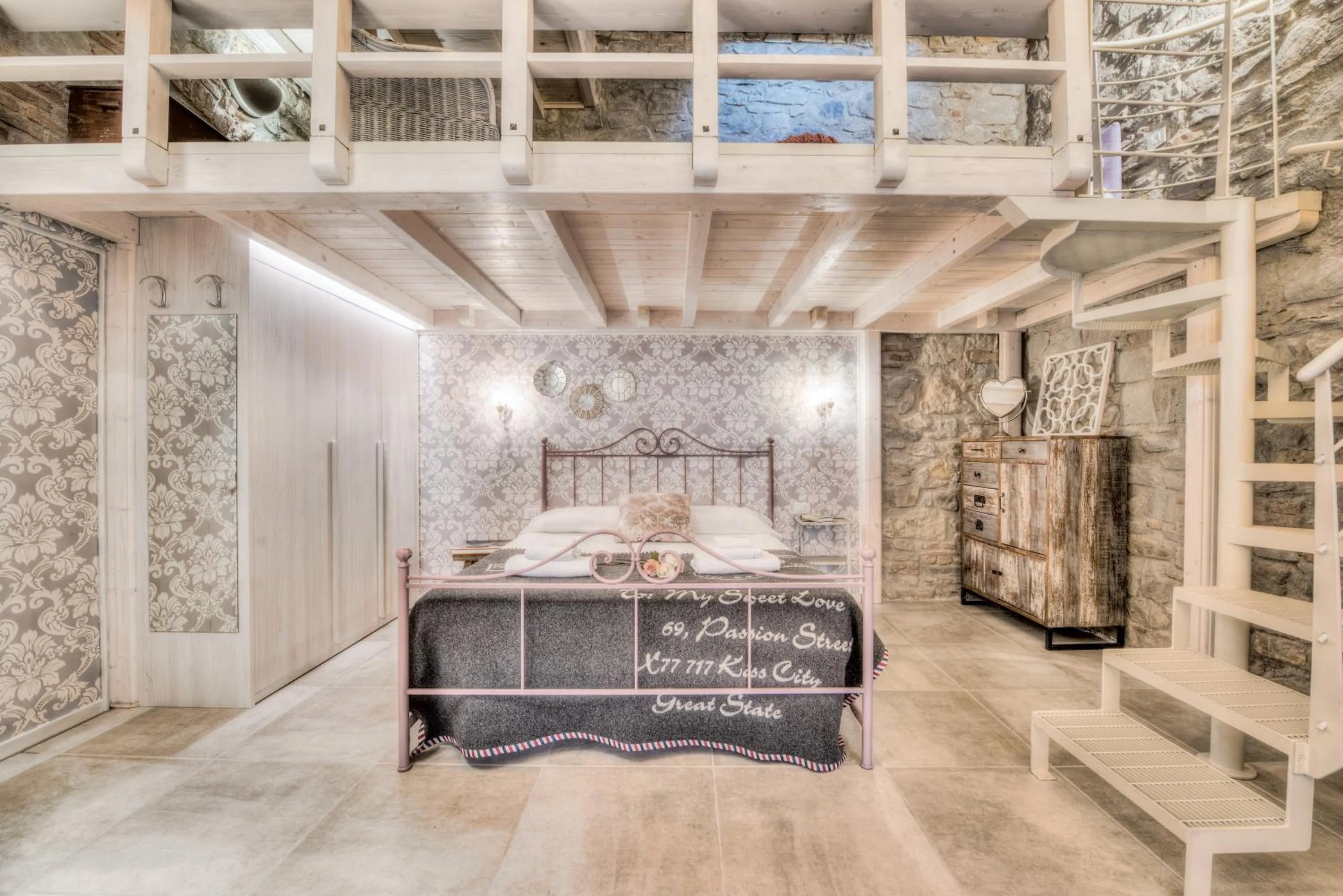 Bedroom in Giglio Apartments by Mmega