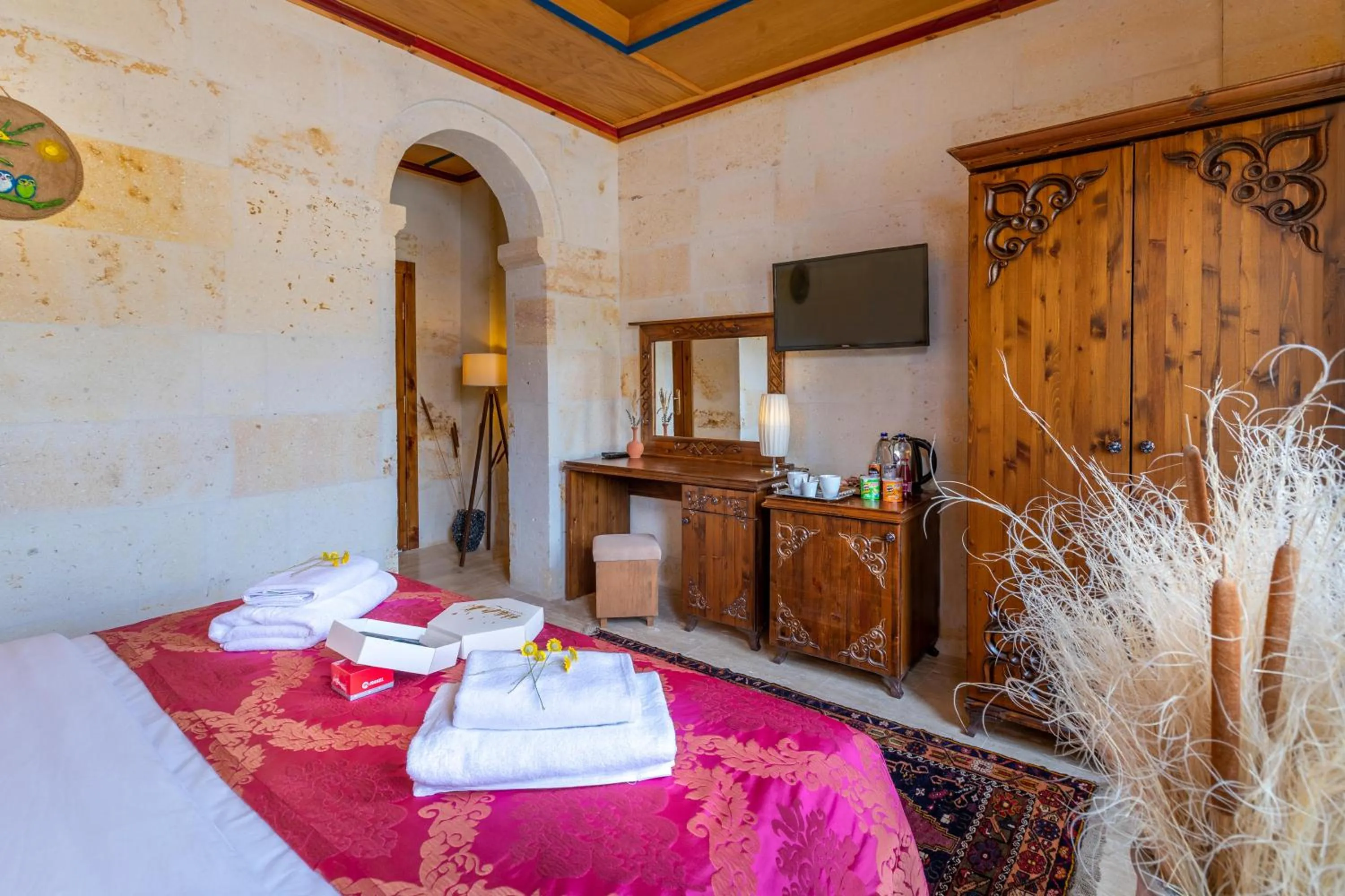 Decorative detail, Bed in Esens Stone House