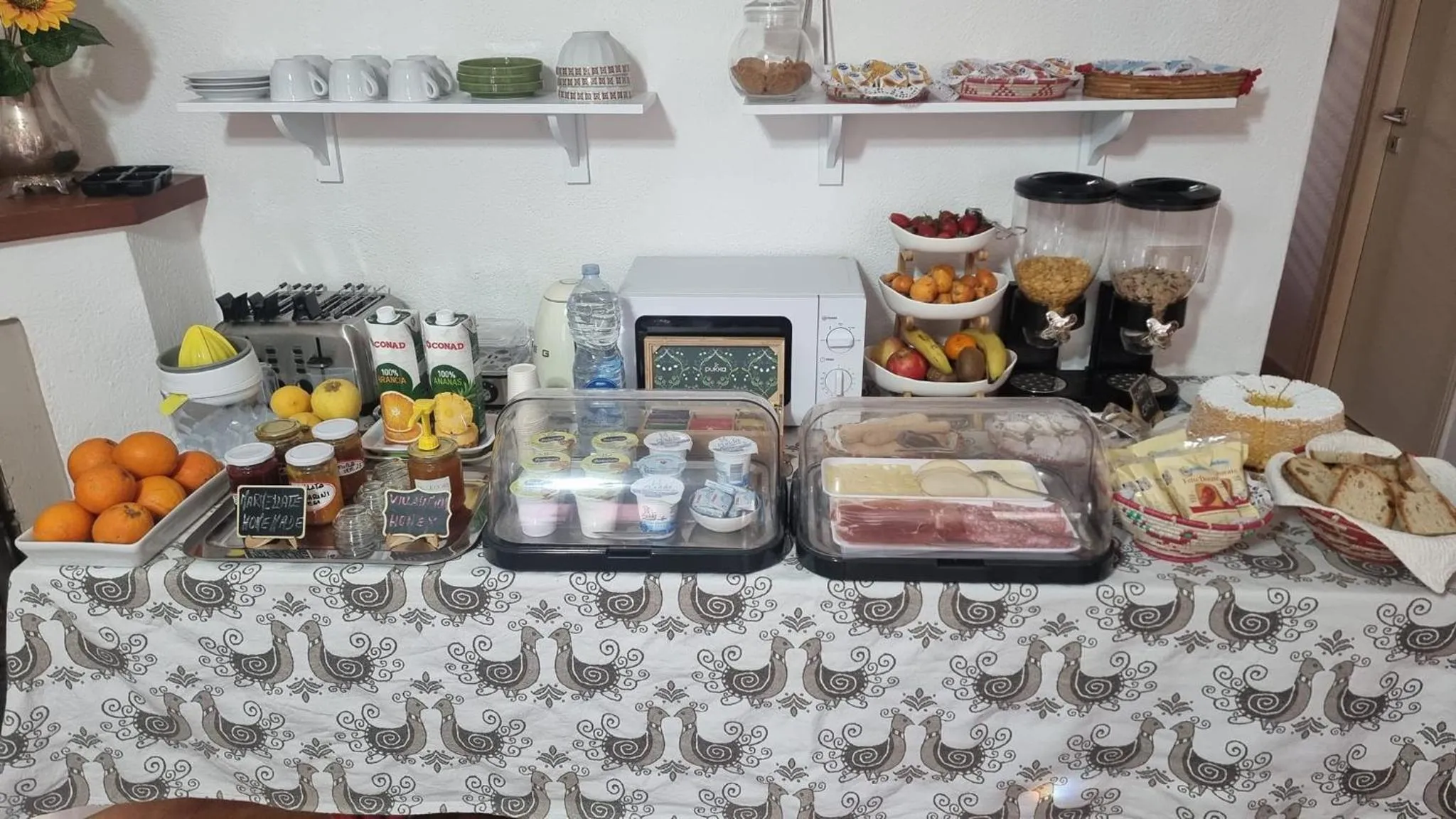 Breakfast in Il Piccolo Giardino rooms & breakfast