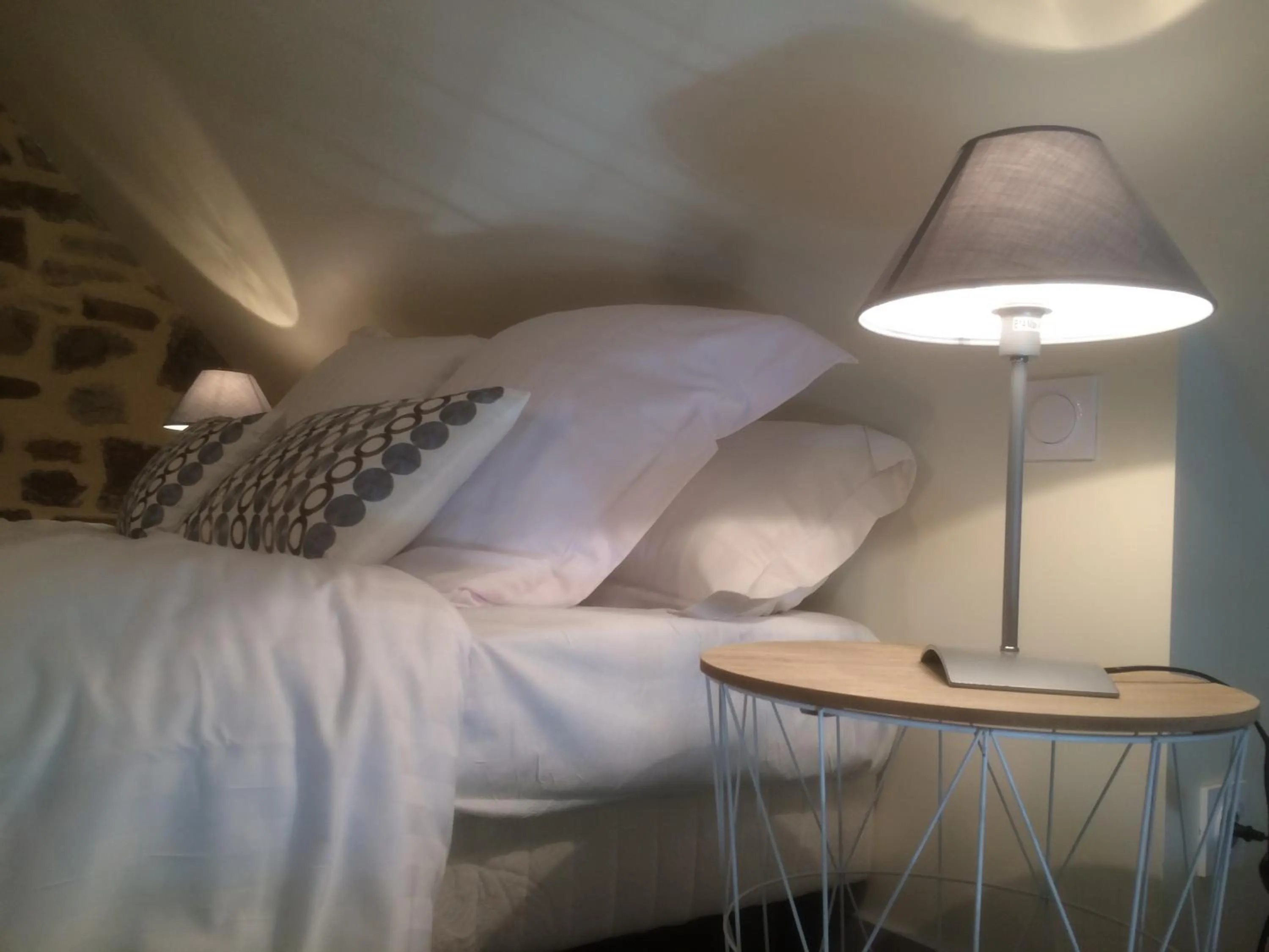 Bedroom, Bed in La Chambre Montbrault