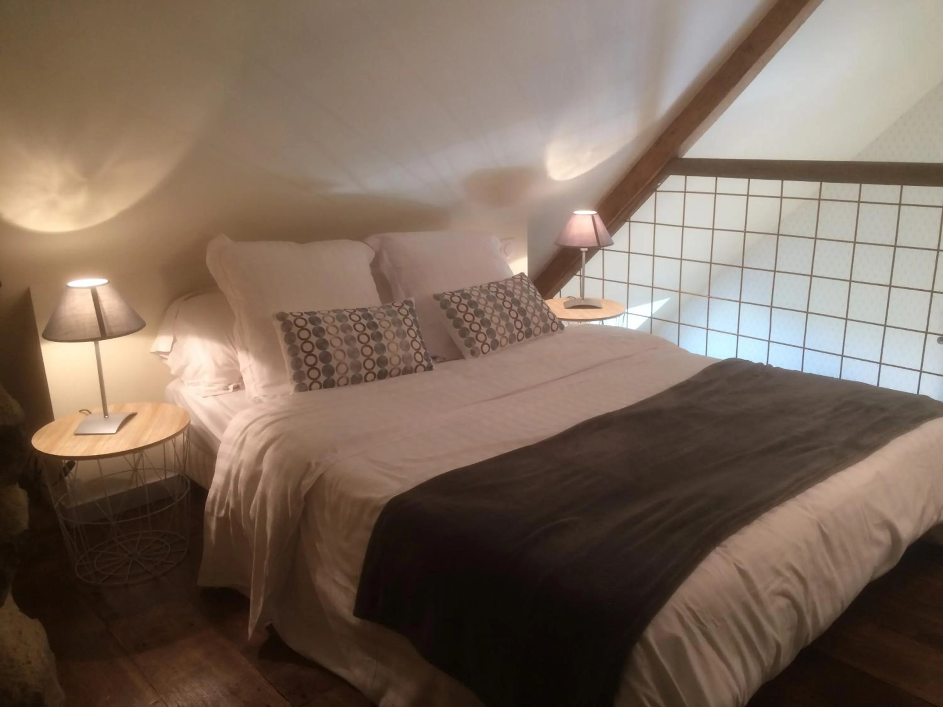 Bedroom, Bed in La Chambre Montbrault