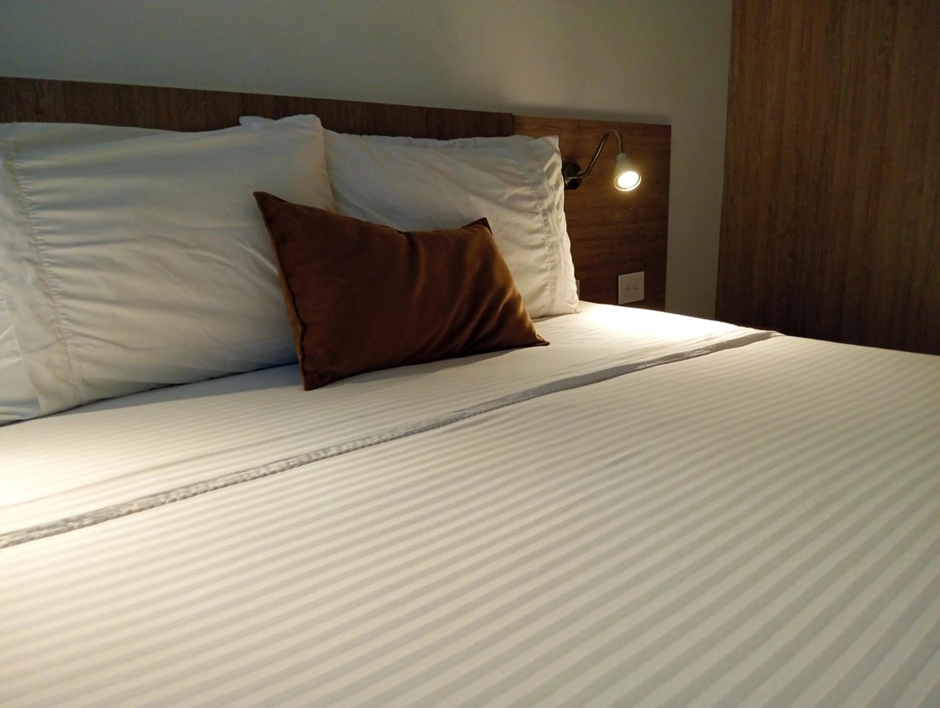 Bed in Hotel Lomas 10 Medellin