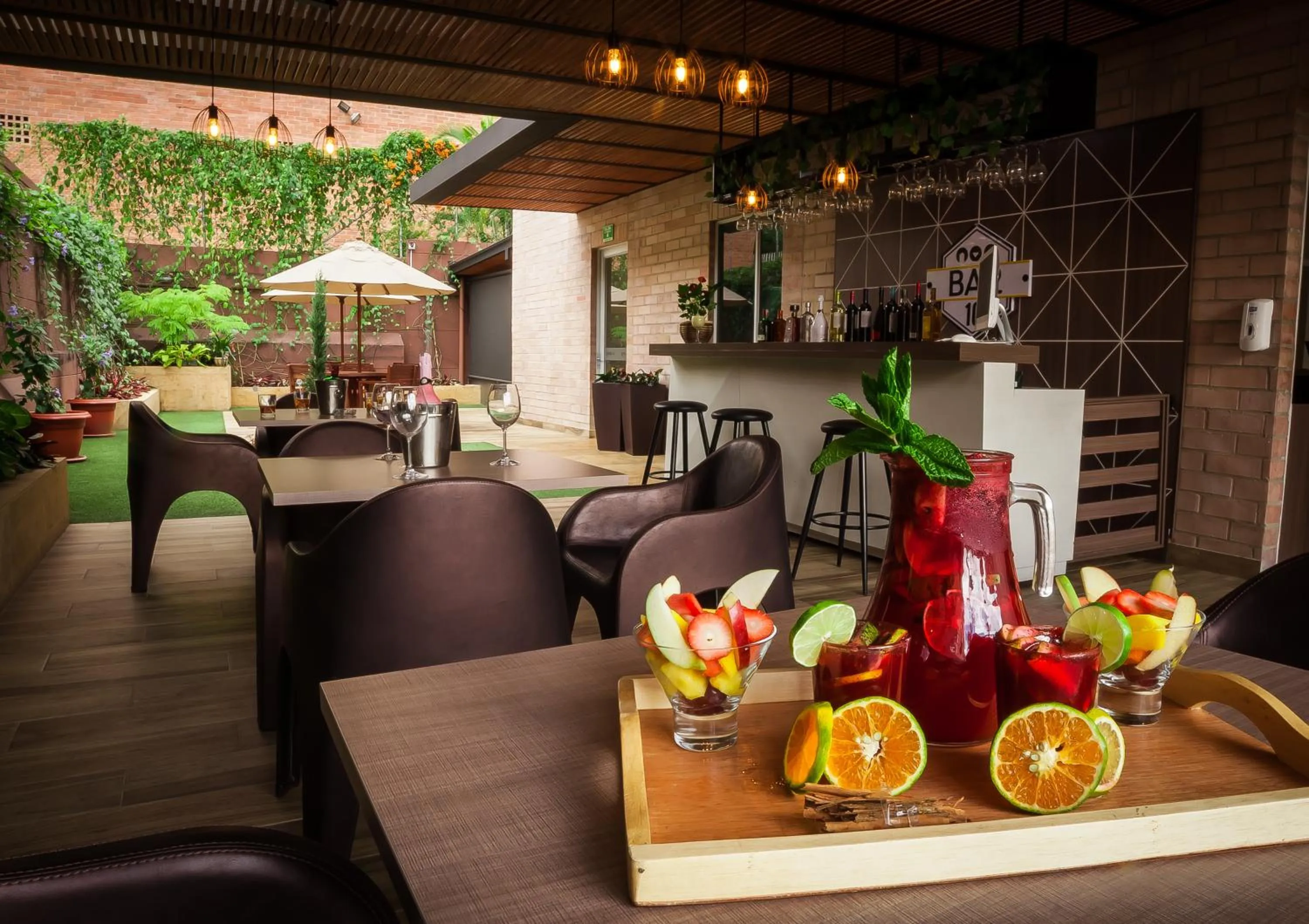 Restaurant/places to eat in Hotel Lomas 10 Medellin