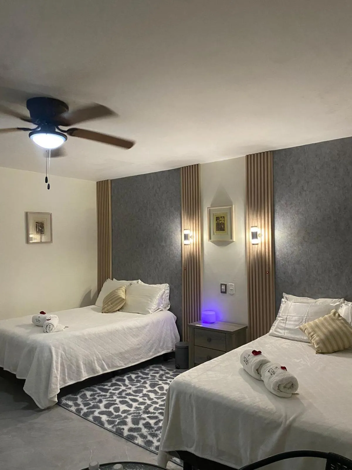 Bed in Victoria Hotel y Spa