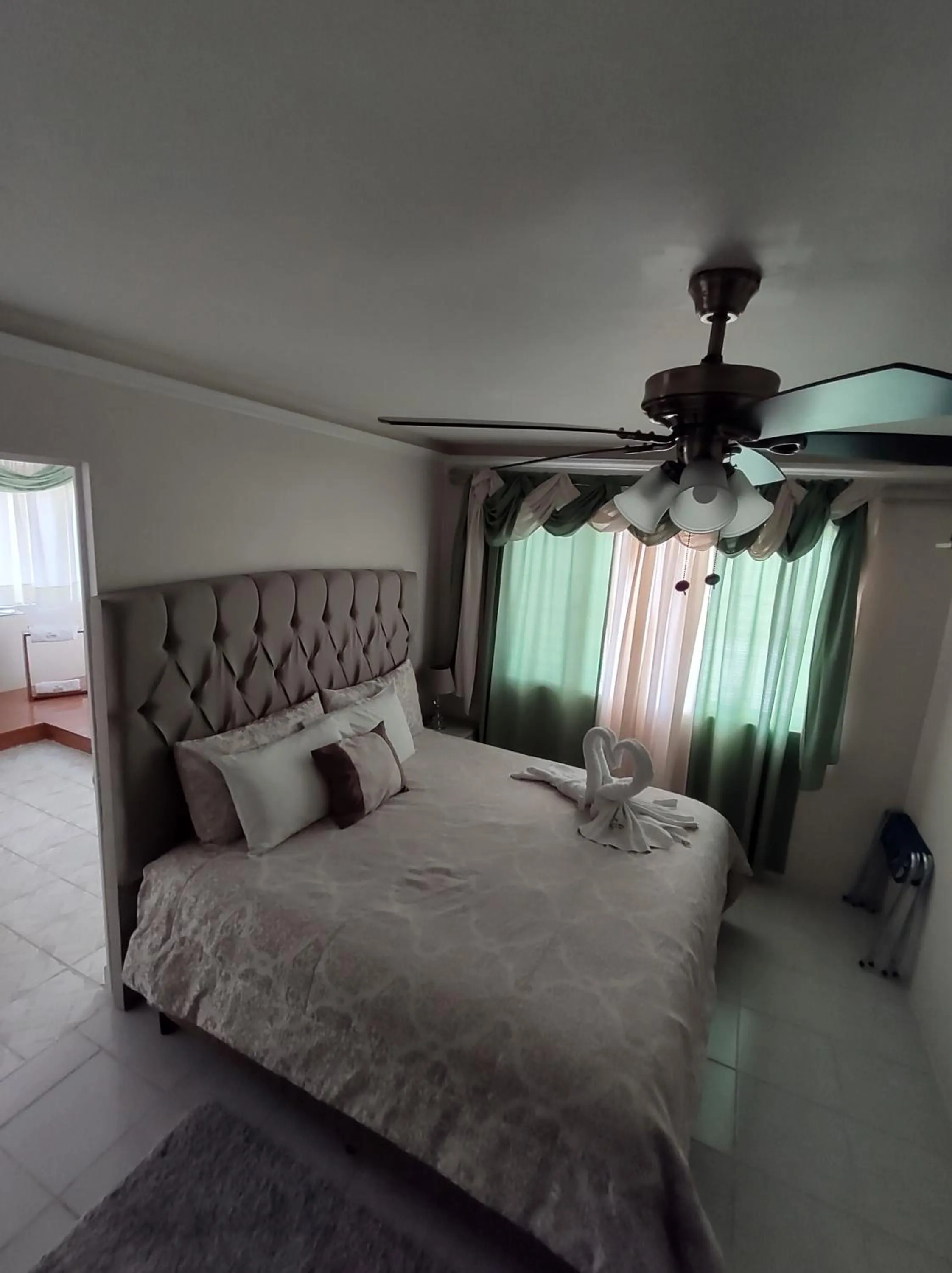 Bed in Victoria Hotel y Spa