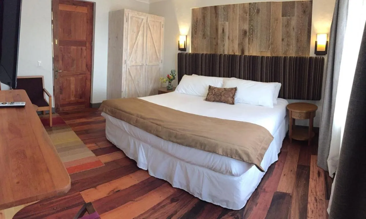 Photo of the whole room, Bed in Hotel Boutique BC Wine Casablanca