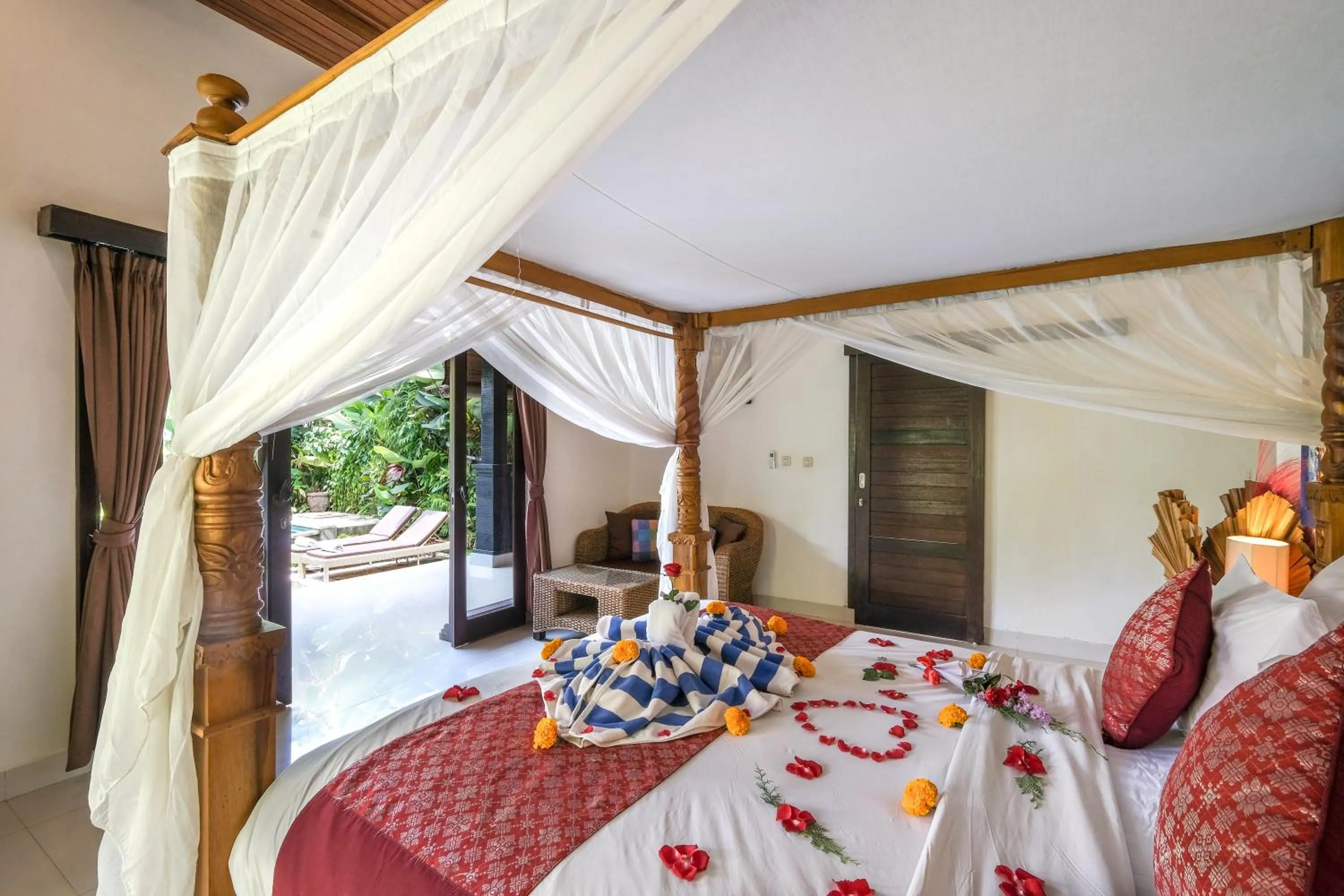 Bed in Villa Tirtha Amertha Ubud