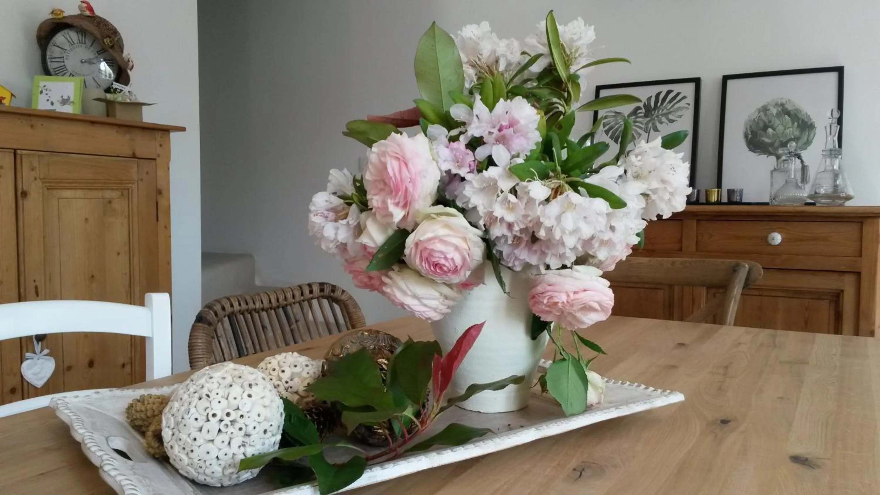 Decorative detail in Jolie petite suite Côte d'Azur.