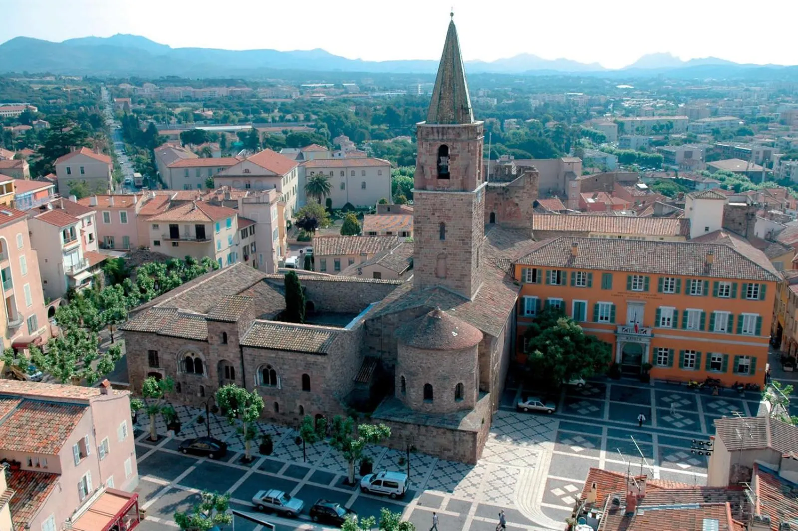 Jolie petite suite Côte d'Azur.
