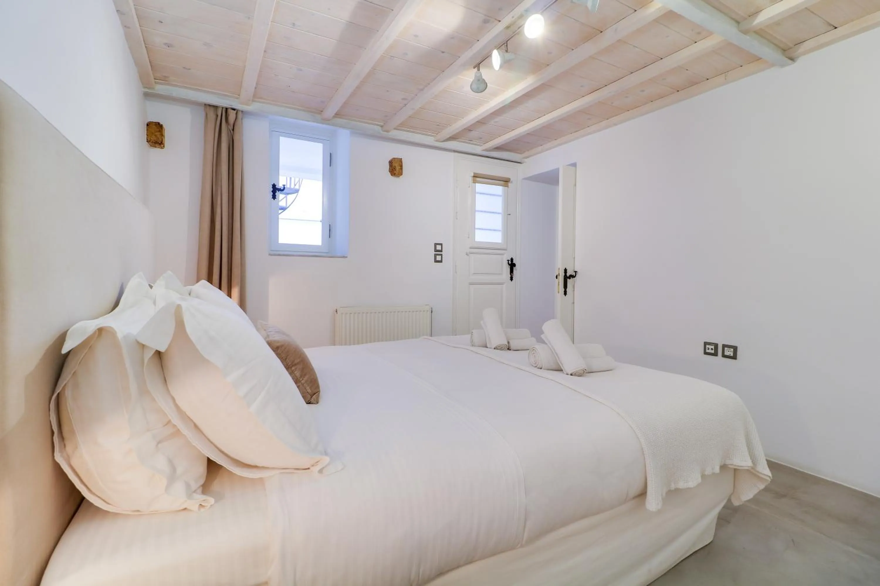 Bedroom, Bed in Athens Residence Apartments