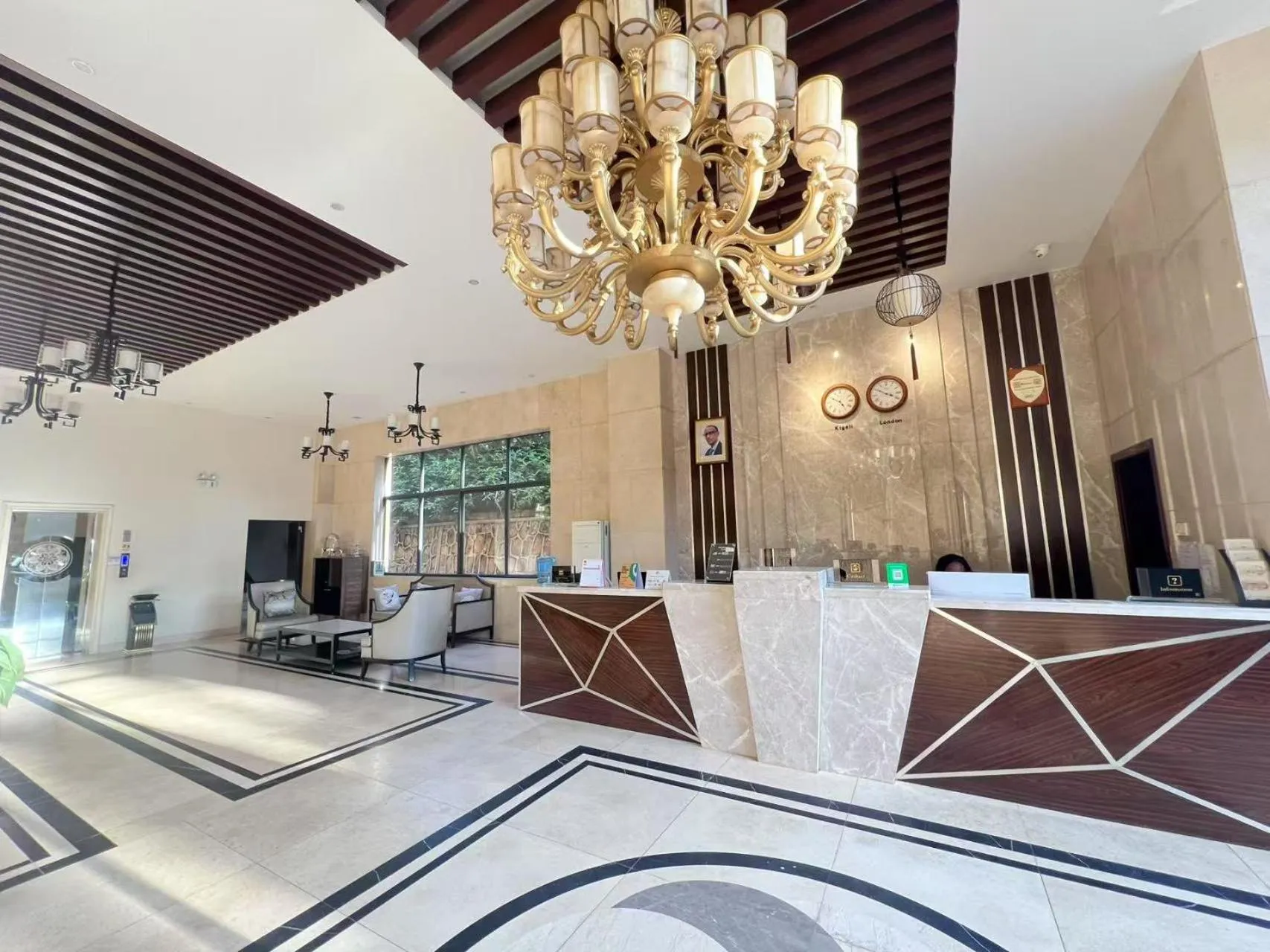 Lobby or reception in Dmall Hotel