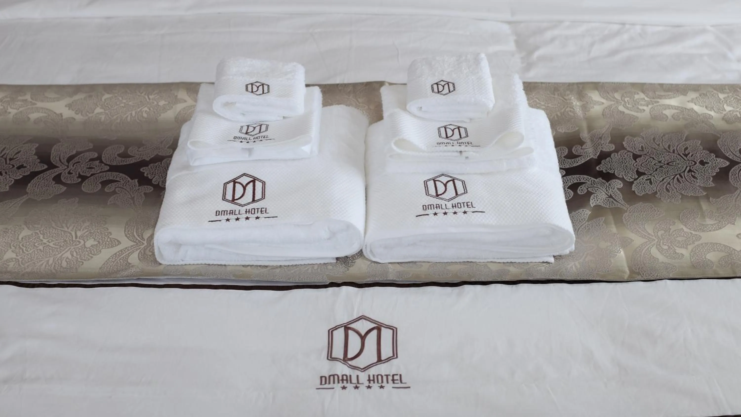 Logo/Certificate/Sign, Bed in Dmall Hotel