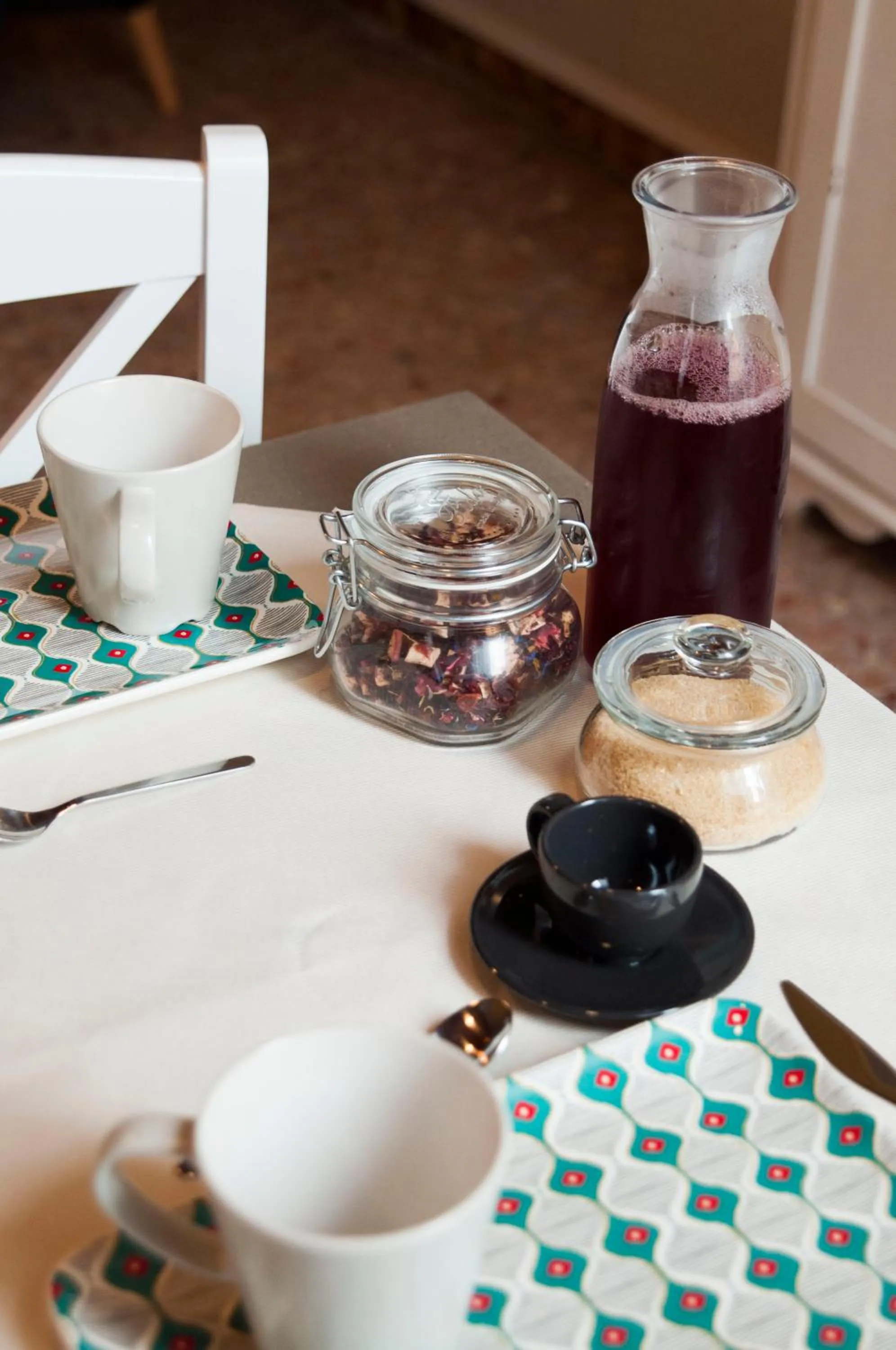 Coffee/tea facilities in Retrò B&B