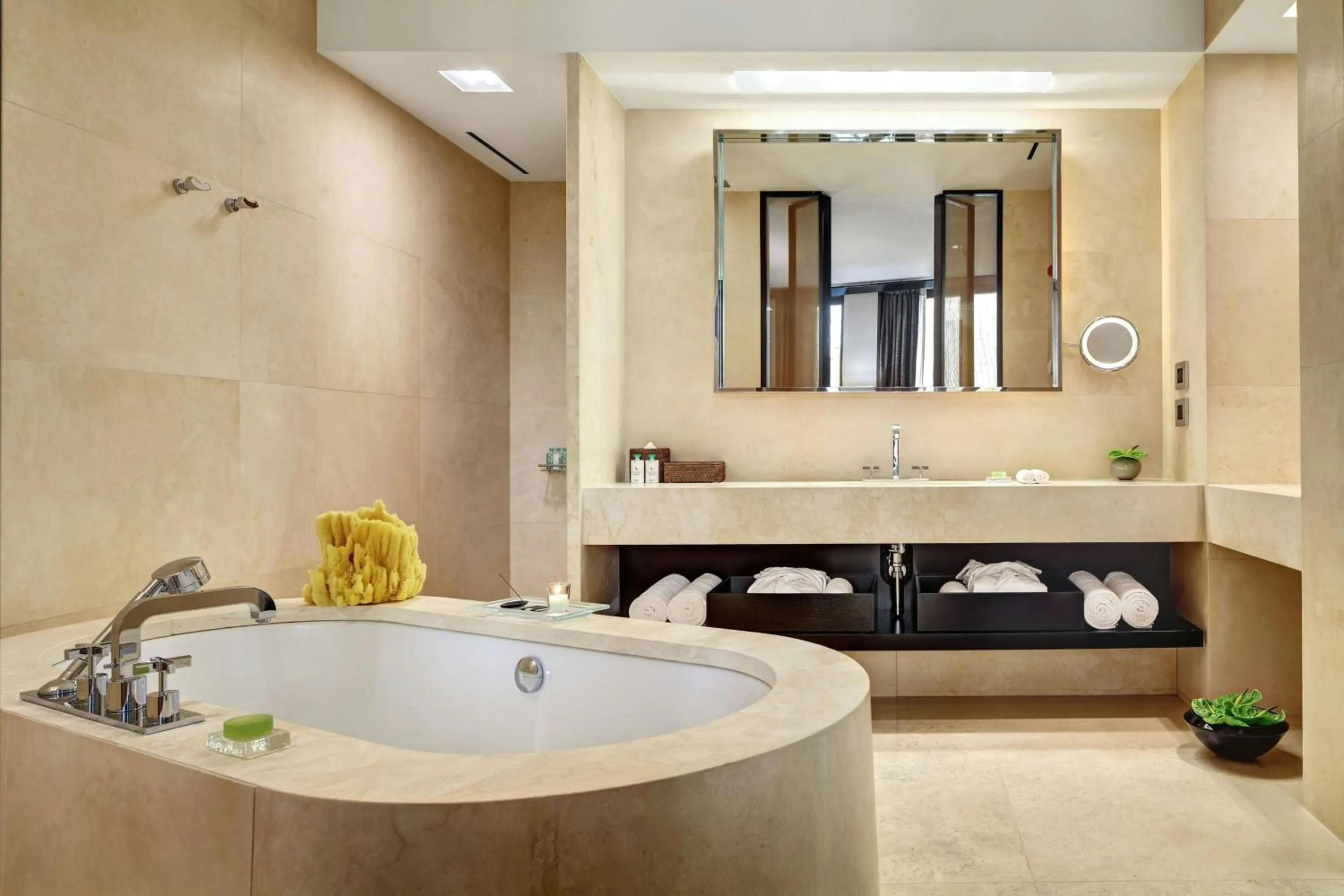 Bathroom in Bvlgari Hotel Milano