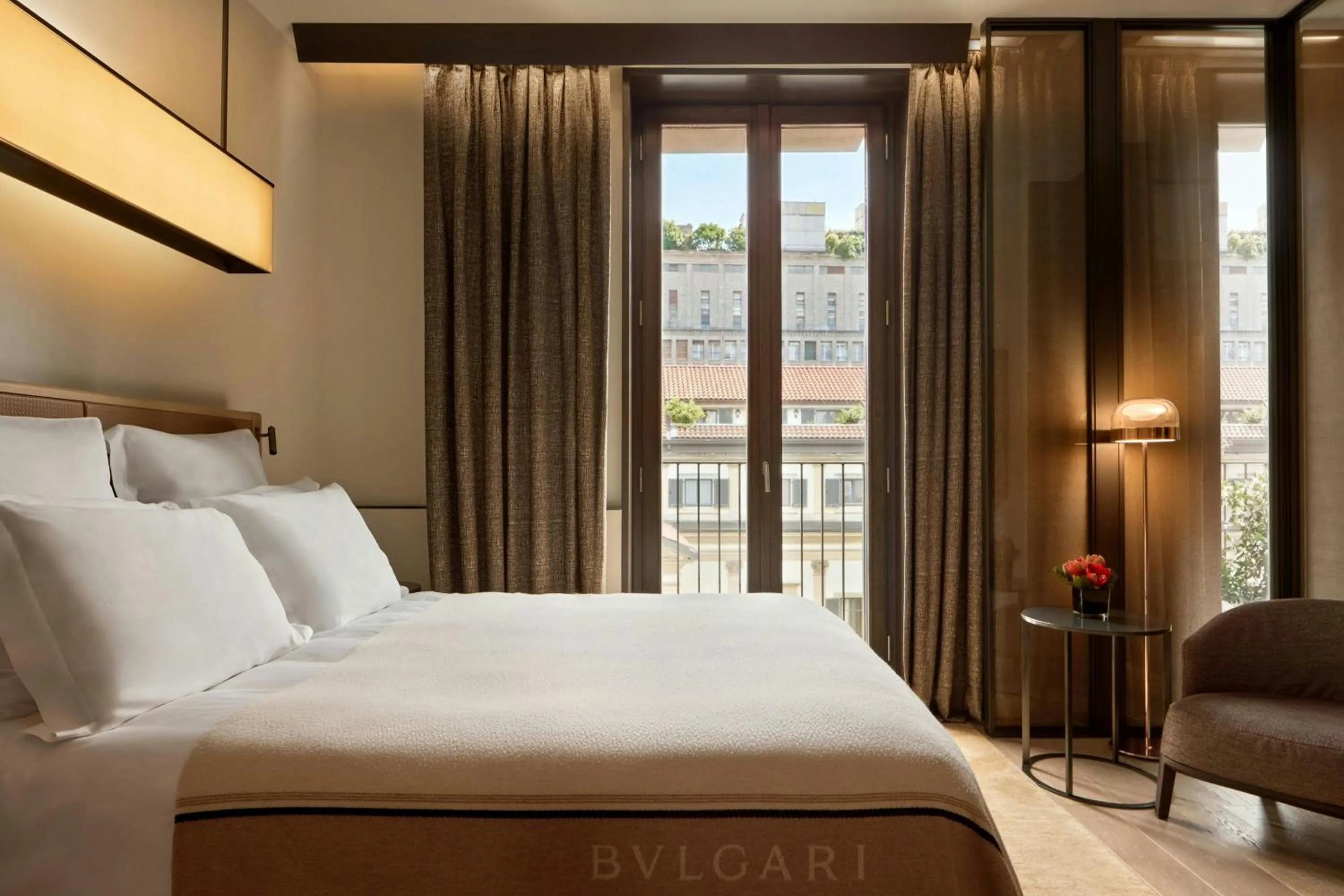 Photo of the whole room, Bed in Bvlgari Hotel Milano