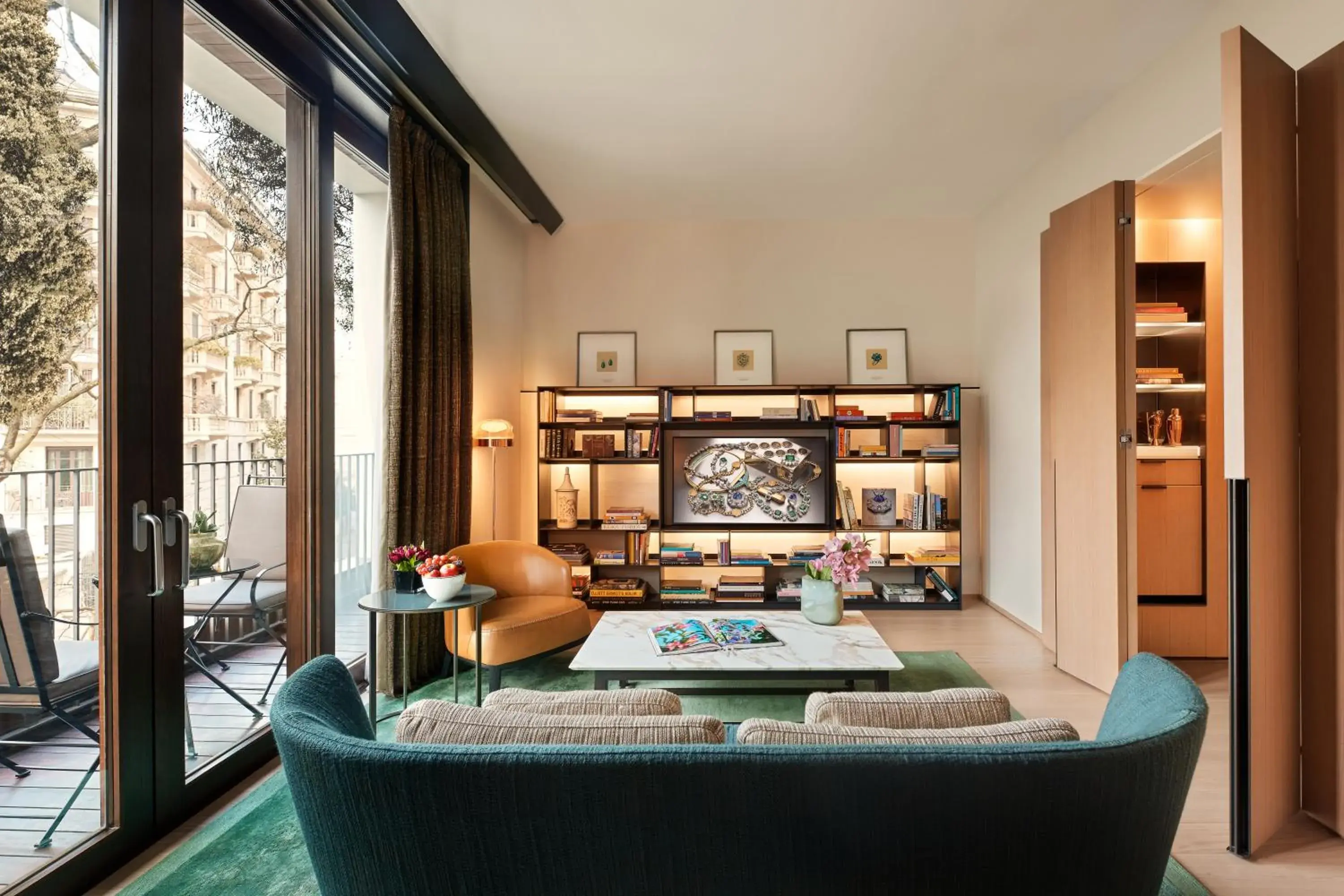 Deluxe Suite with Garden View in Bvlgari Hotel Milano Deluxe Suite with Garden View in Bvlgari Hotel Milano