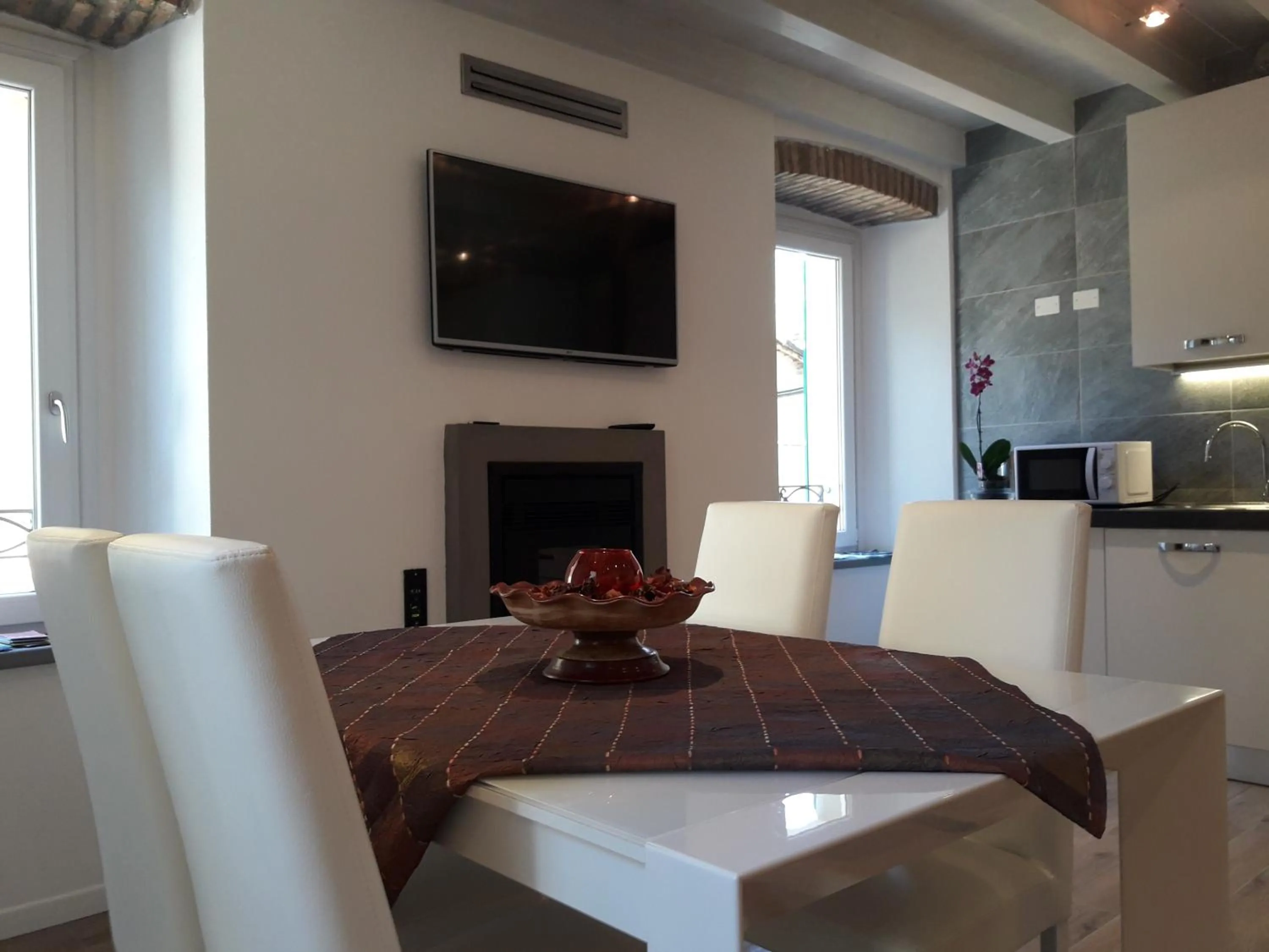 Dining area in Residenza Borgo Antico