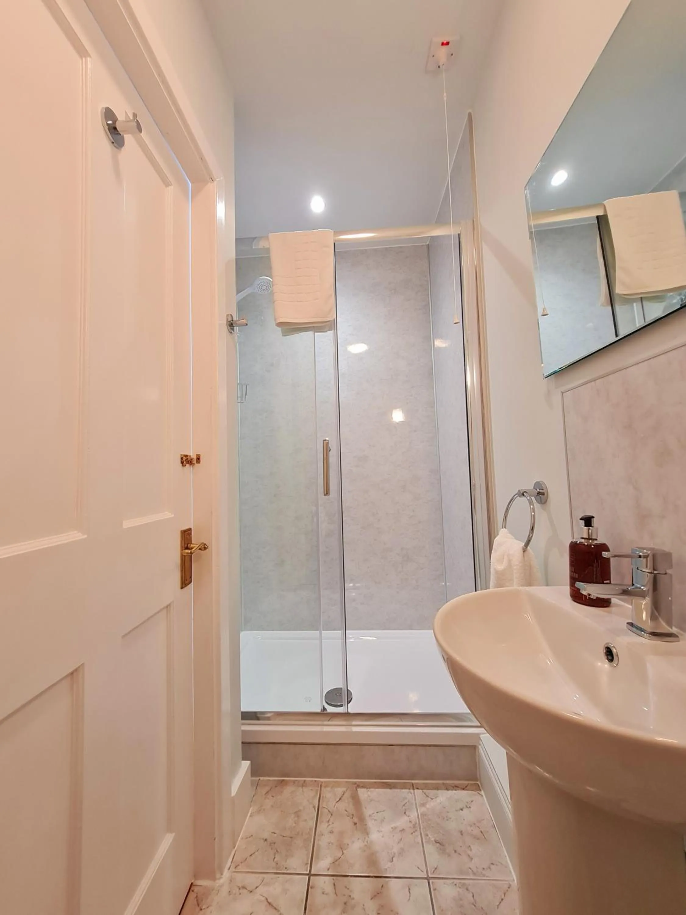 Bathroom in Atholl House Skye