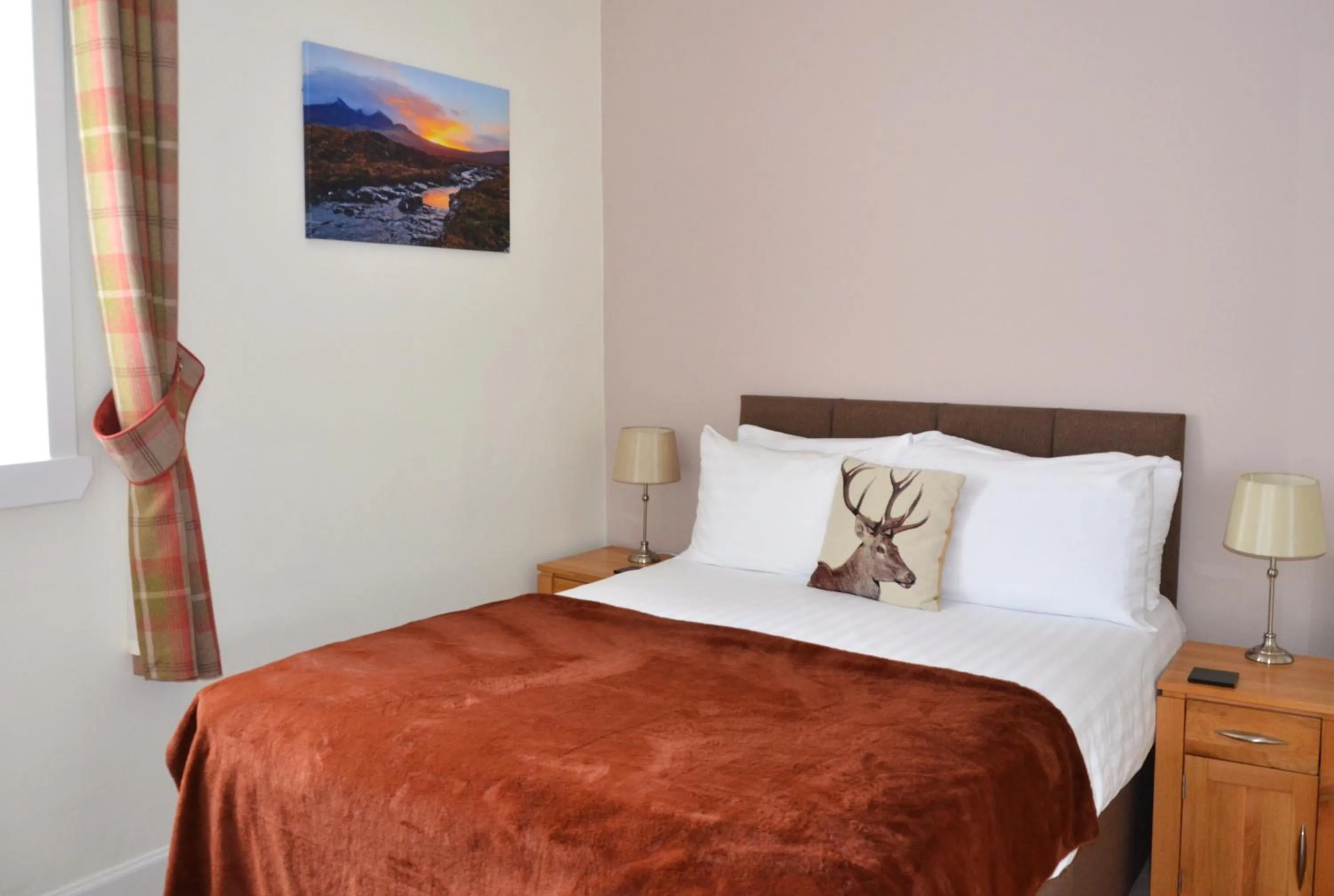 Bed in Atholl House Skye