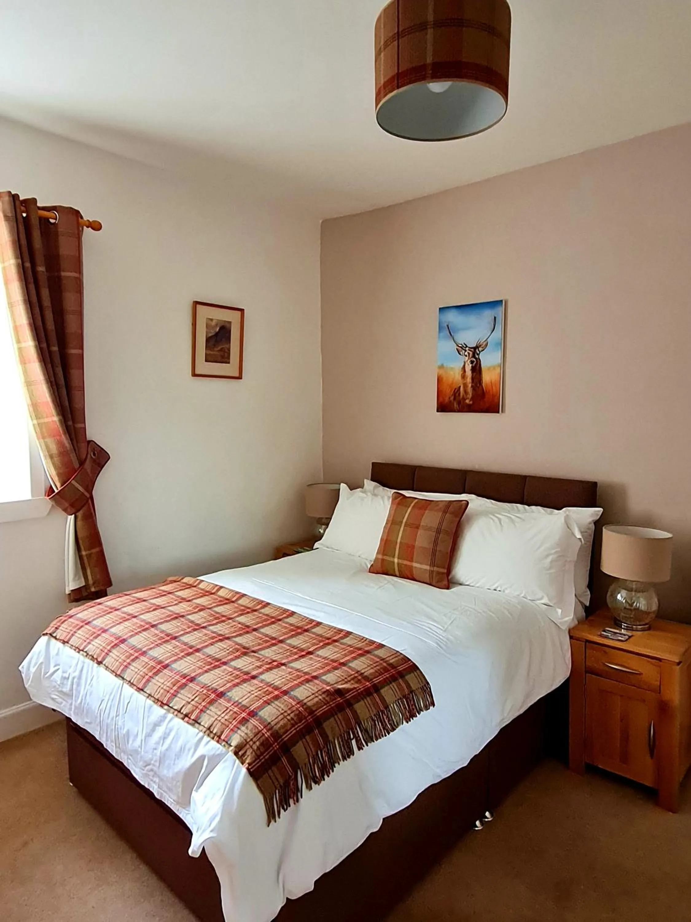 Bed in Atholl House Skye