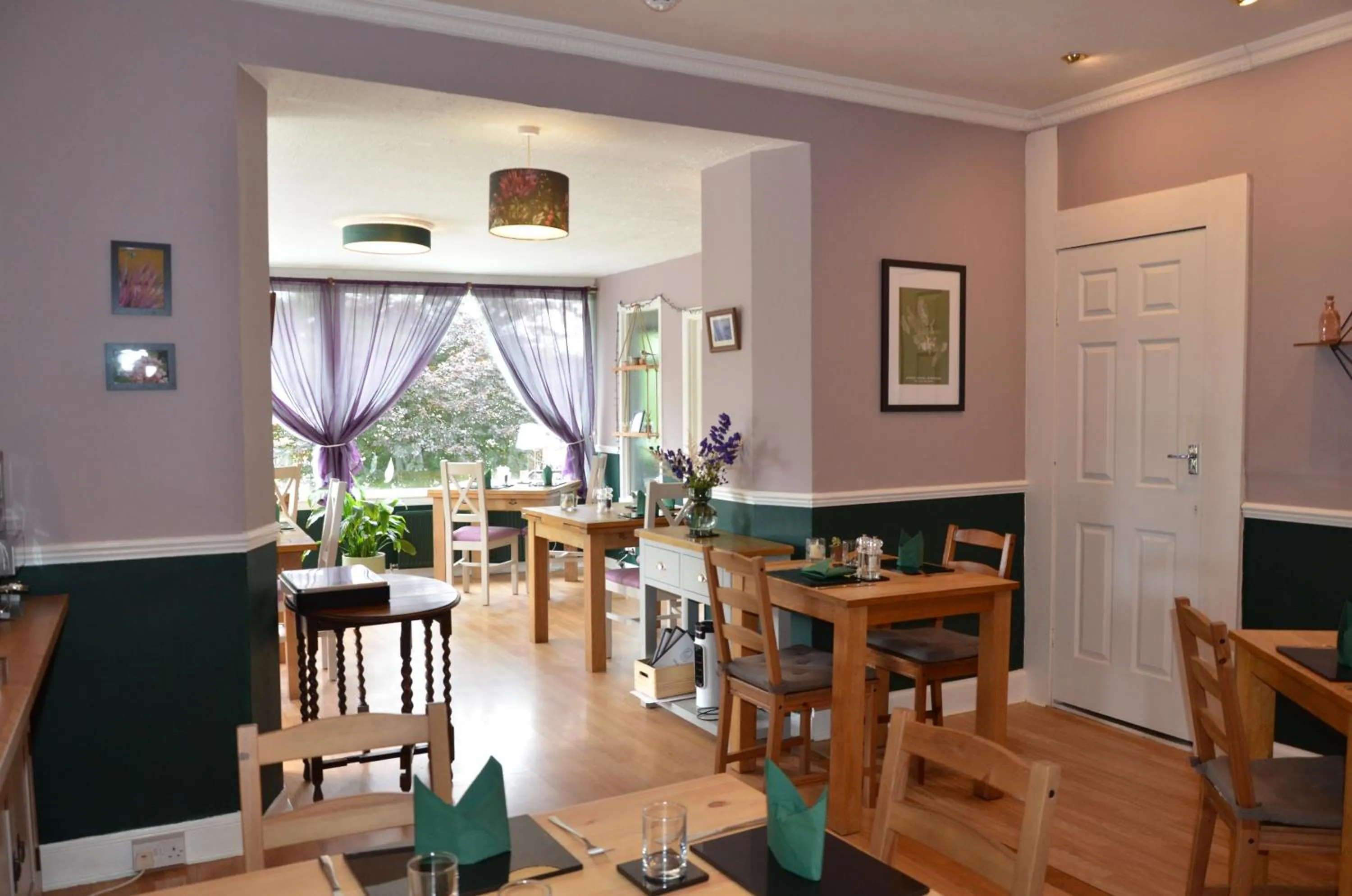 Restaurant/places to eat in Atholl House Skye