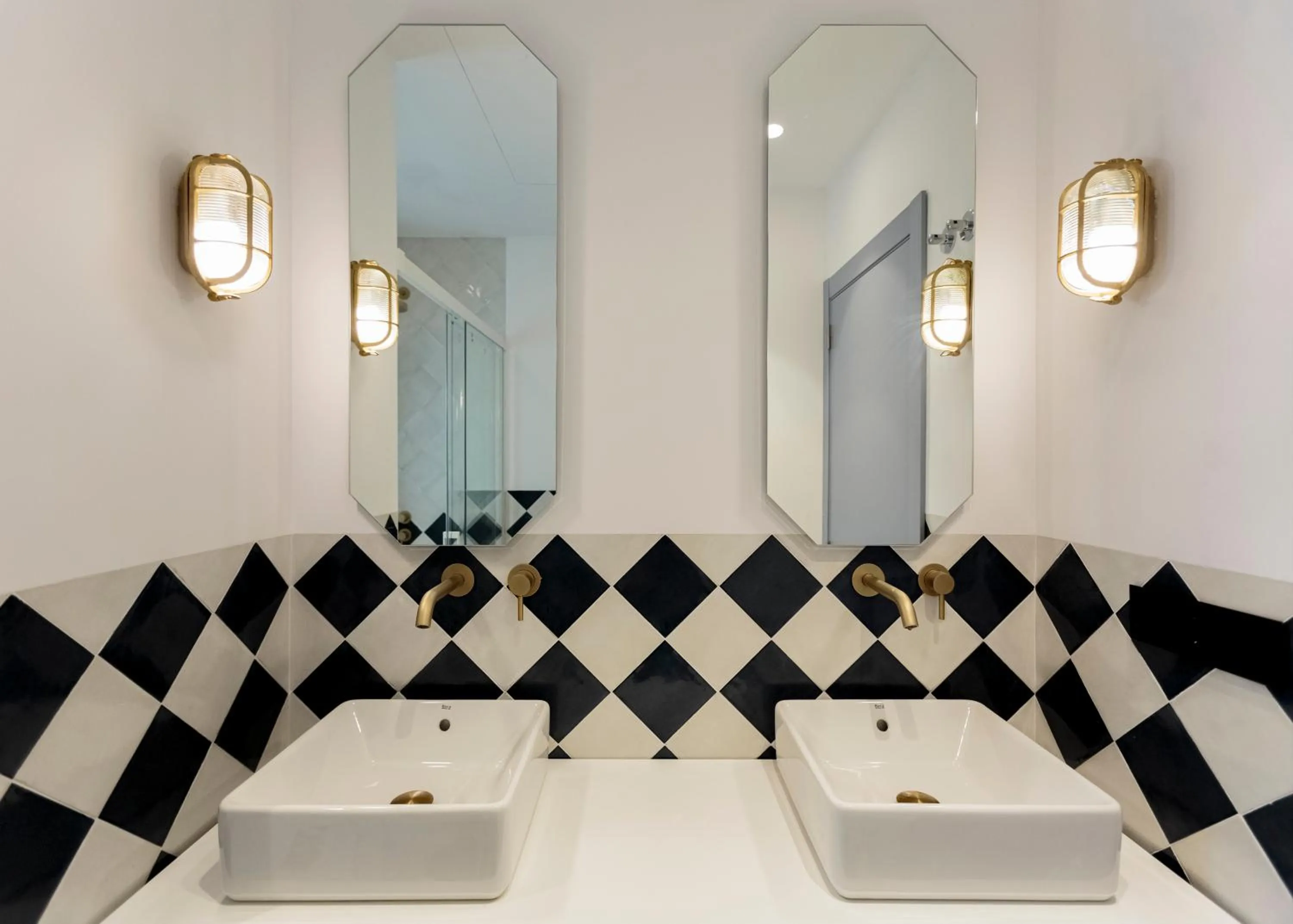 Bathroom in Hotel Miramar Valencia