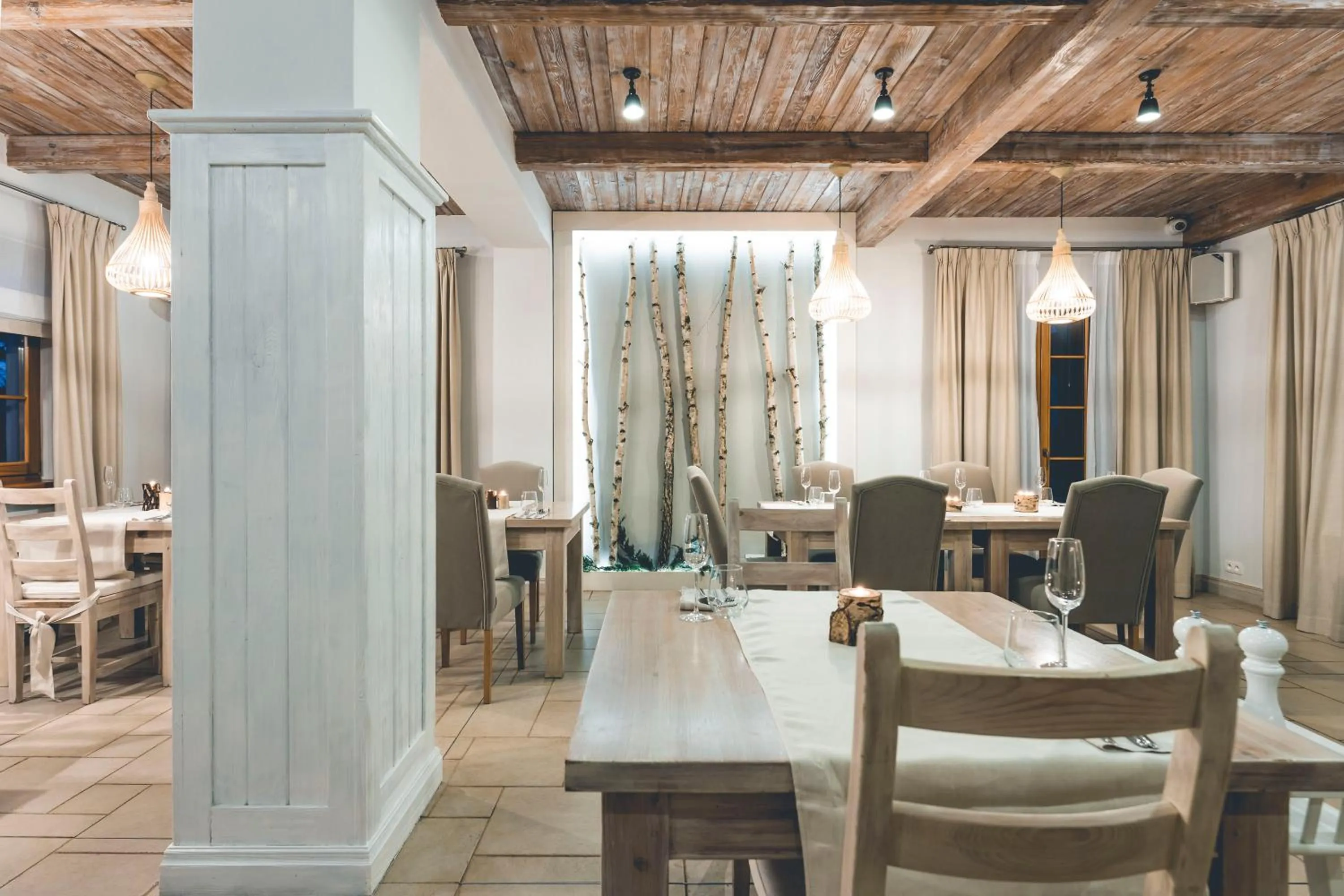 Restaurant/places to eat in Łubinowe Wzgórze Dom II