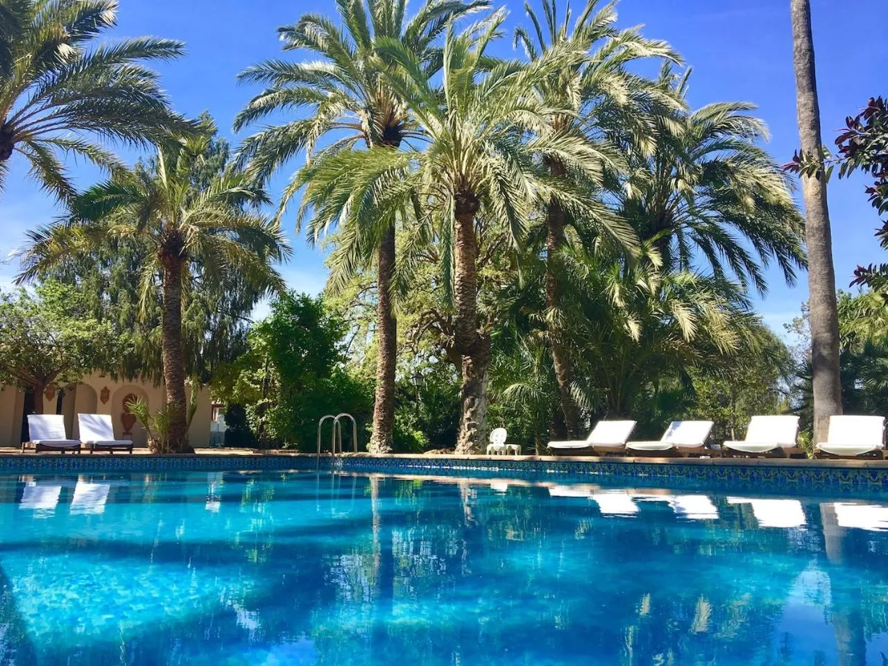 Swimming pool in Villa El Porto