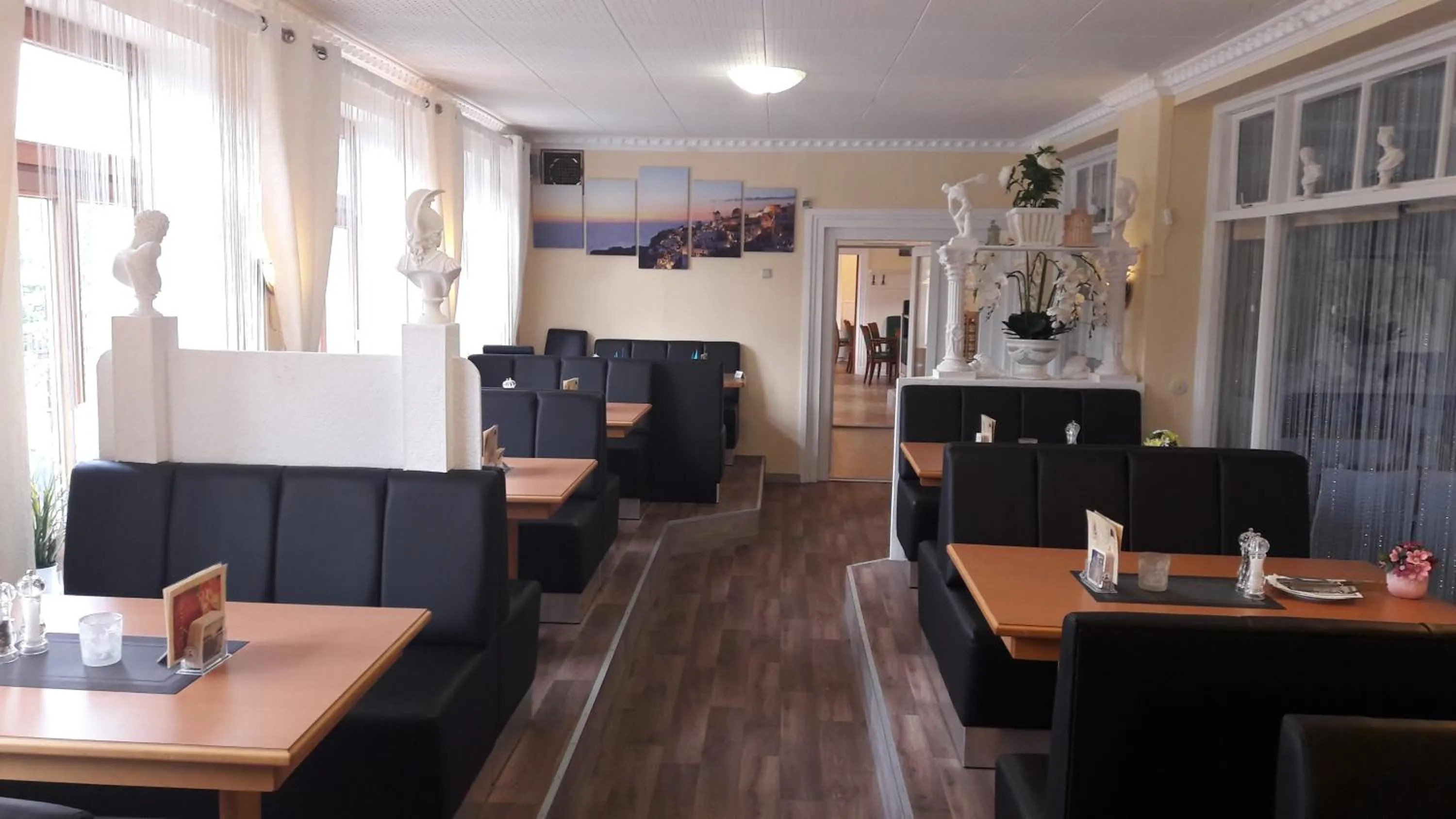 Restaurant/places to eat in Hotel Restaurant Hellas