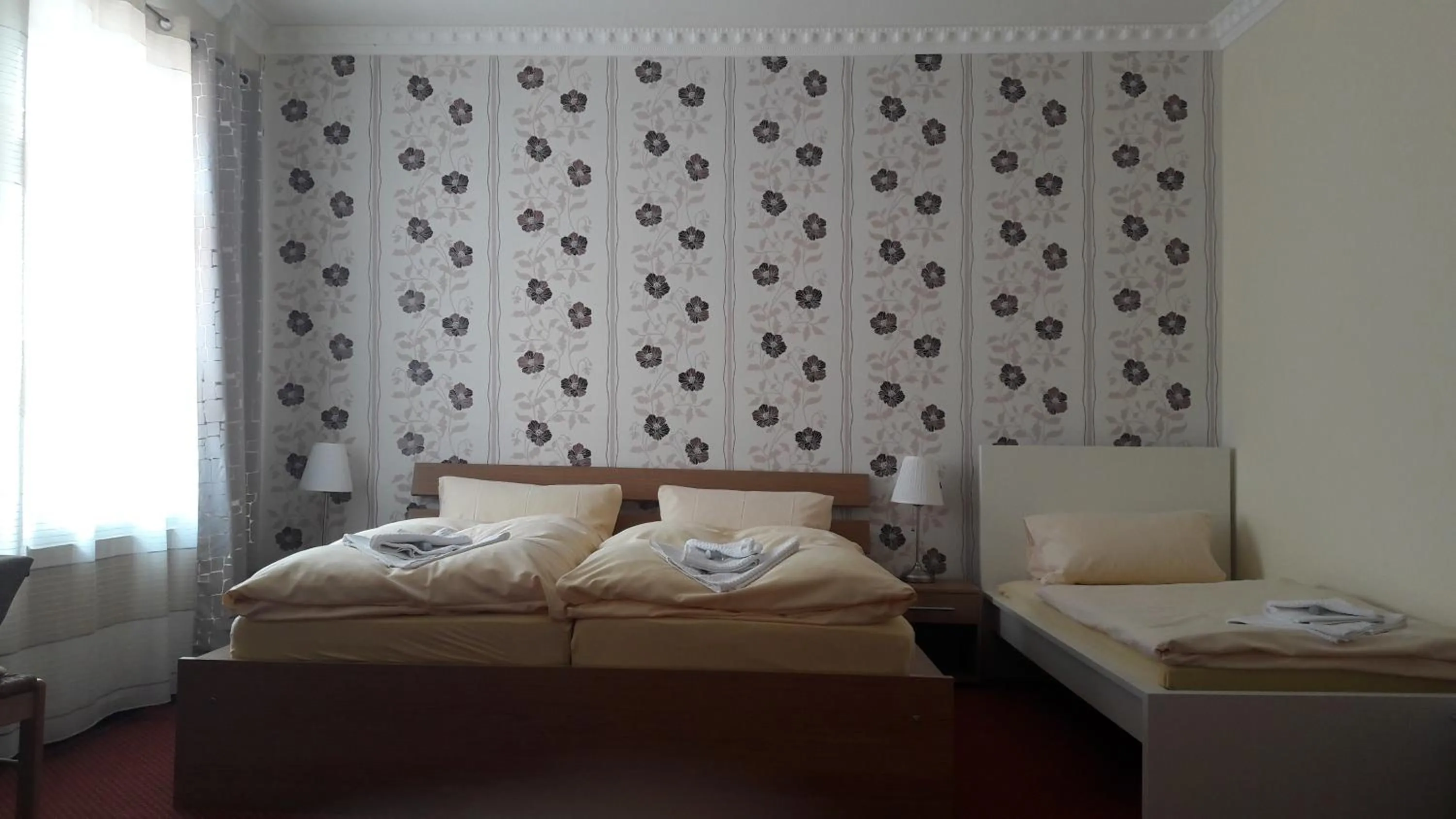 Bed in Hotel Restaurant Hellas