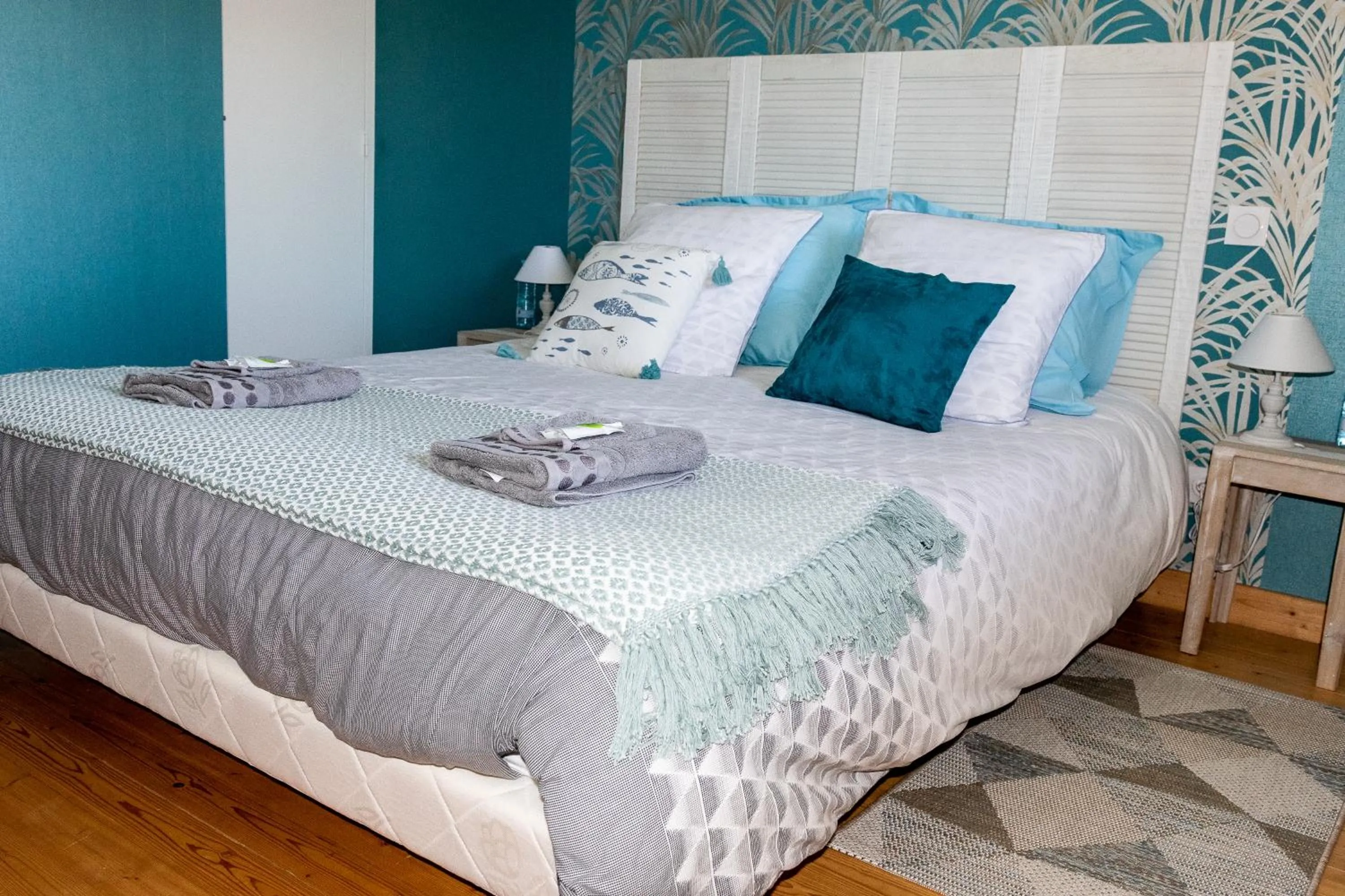 Photo of the whole room, Bed in Mon Pré Vert