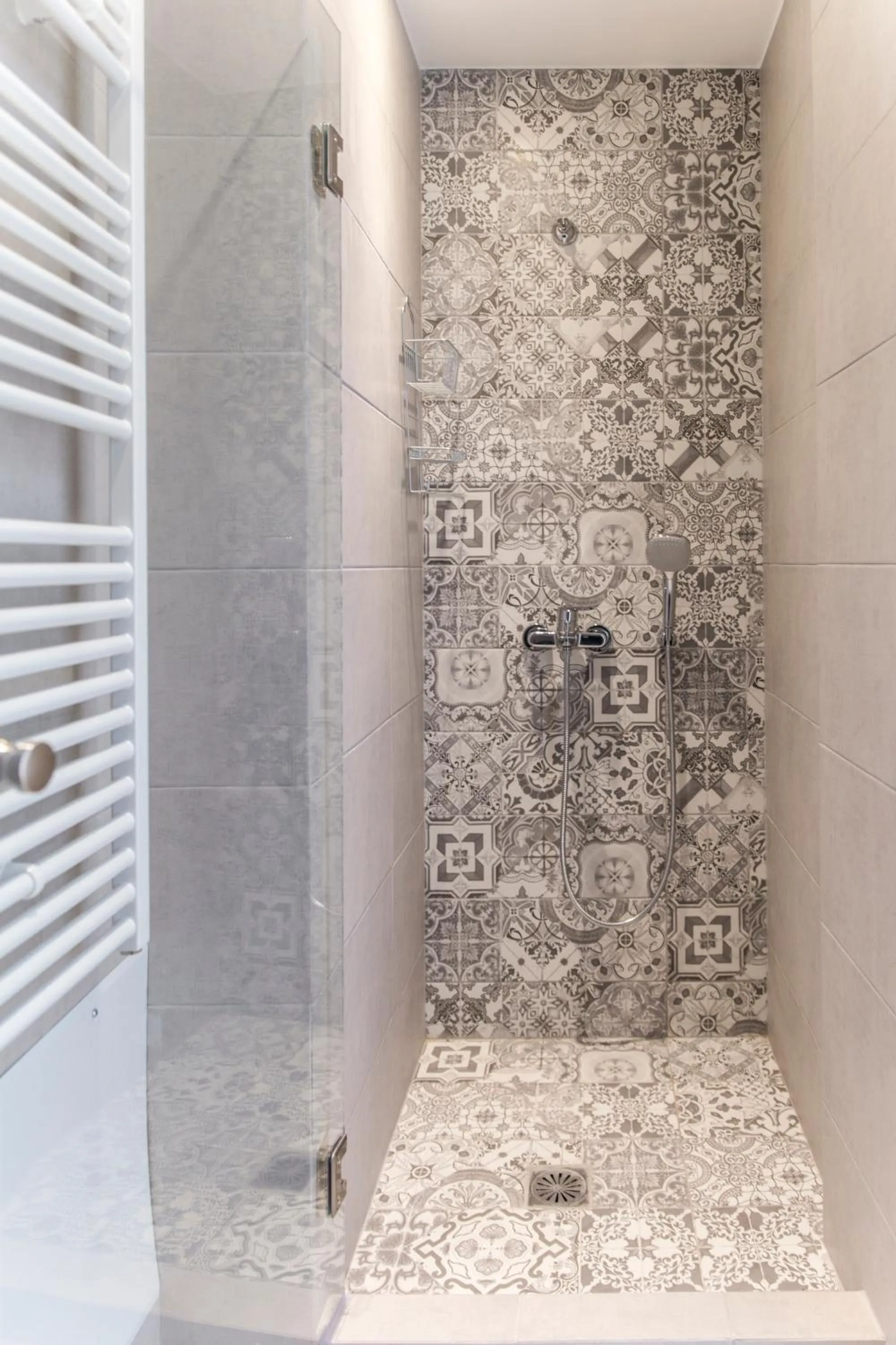 Shower in The Athens Insider