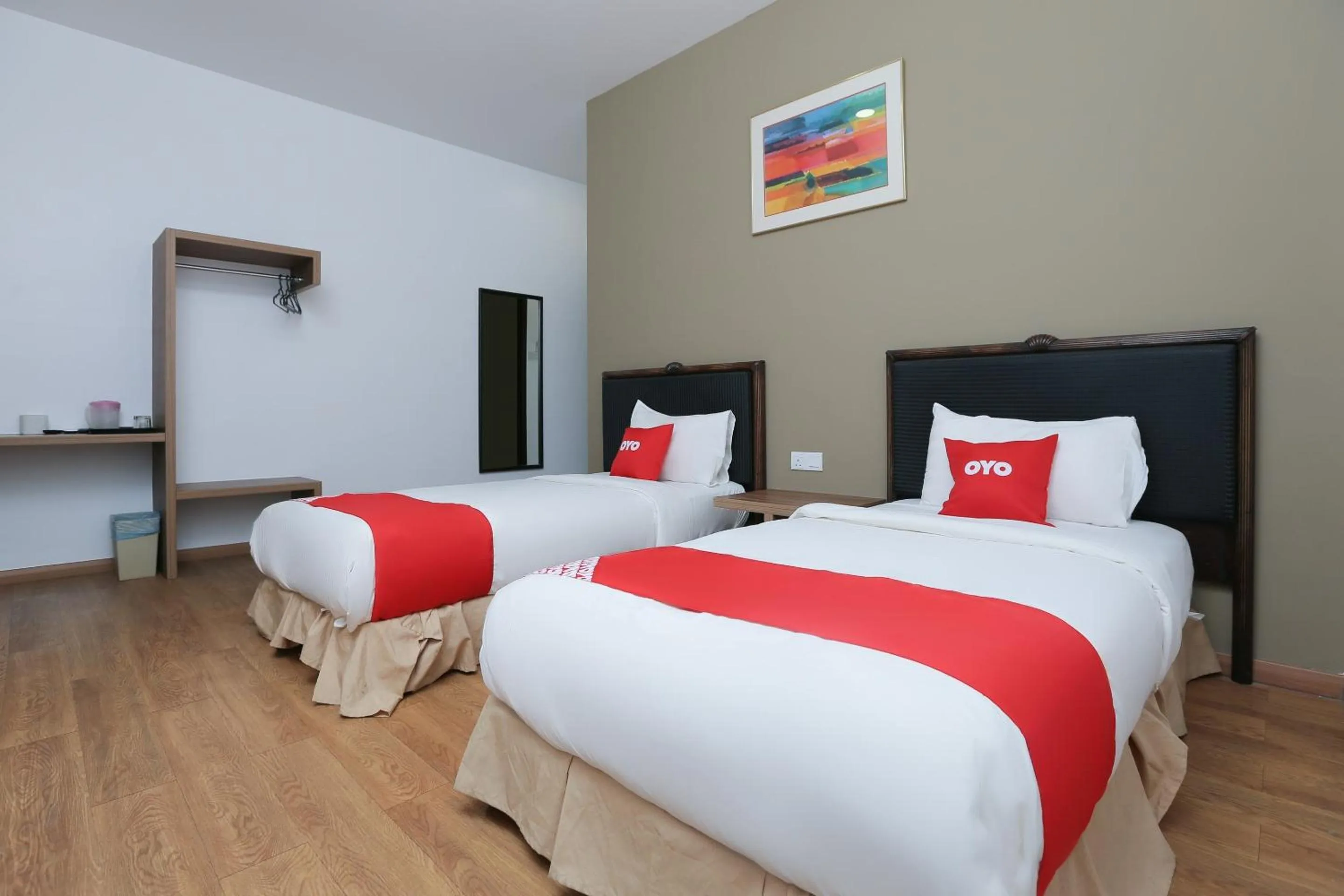 Bedroom, Bed in OYO 89915 East Mount Hotel