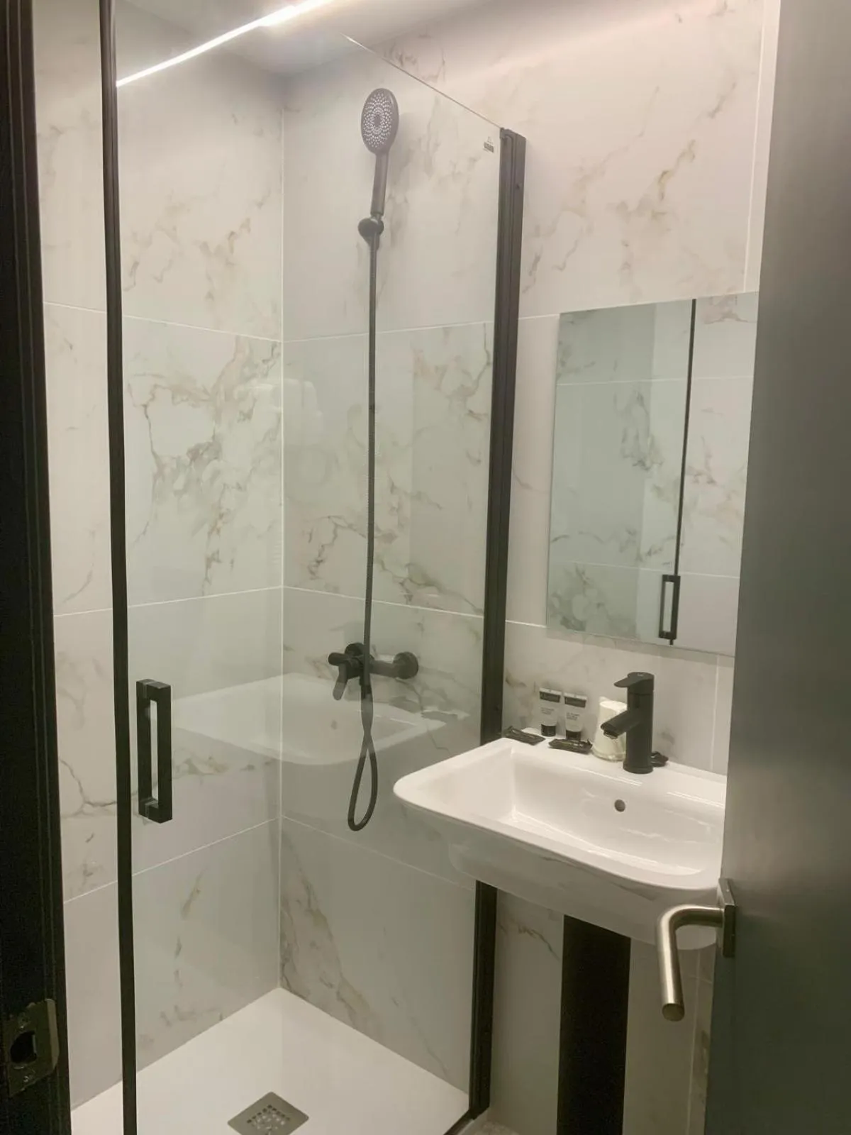 Bathroom in Hotel Zaymar