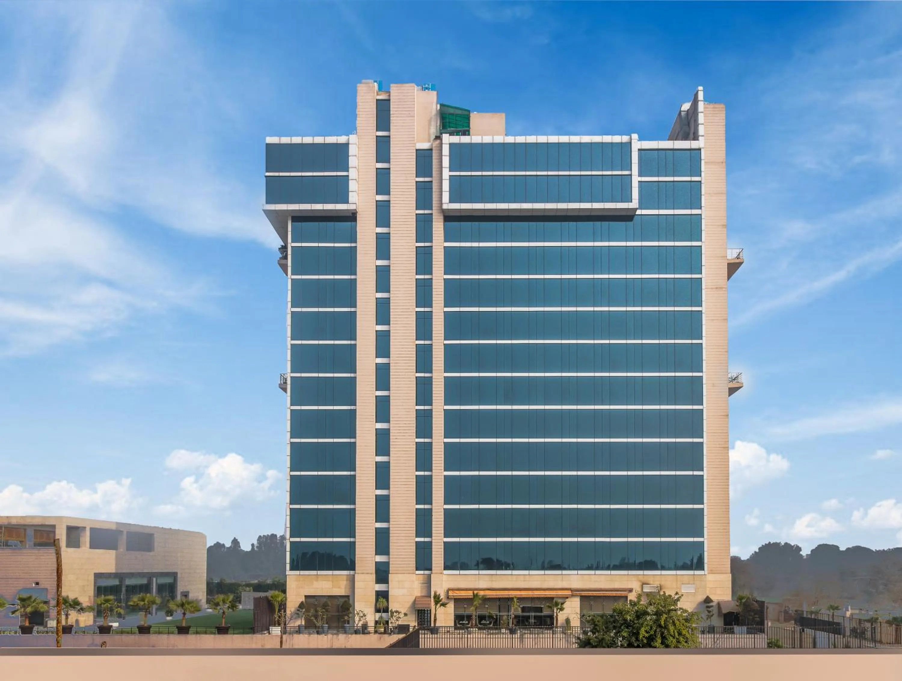 Golden Suites Gurgaon Inde Hotels