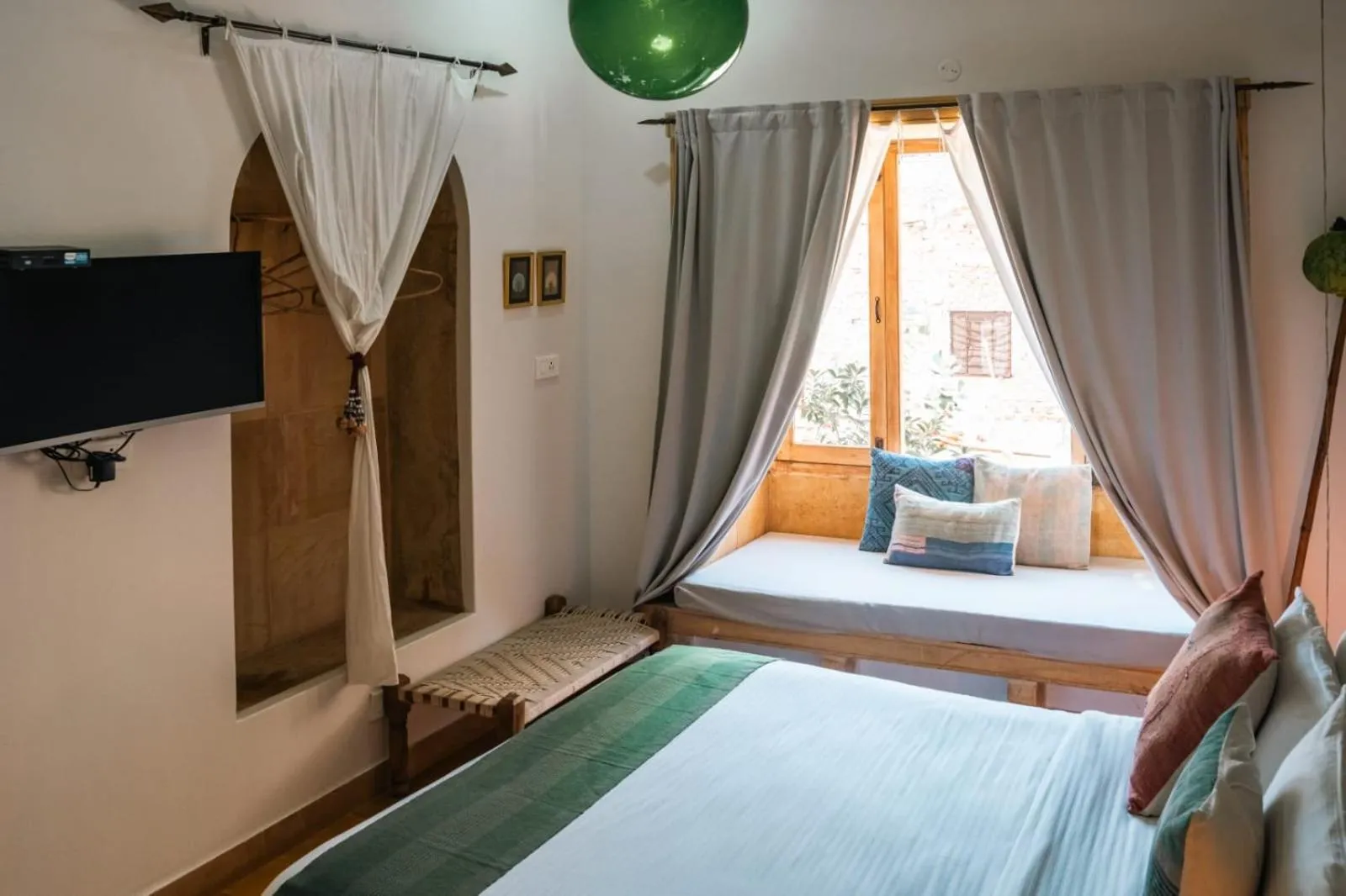 Bedroom, Bed in The Secret House - Adults Only