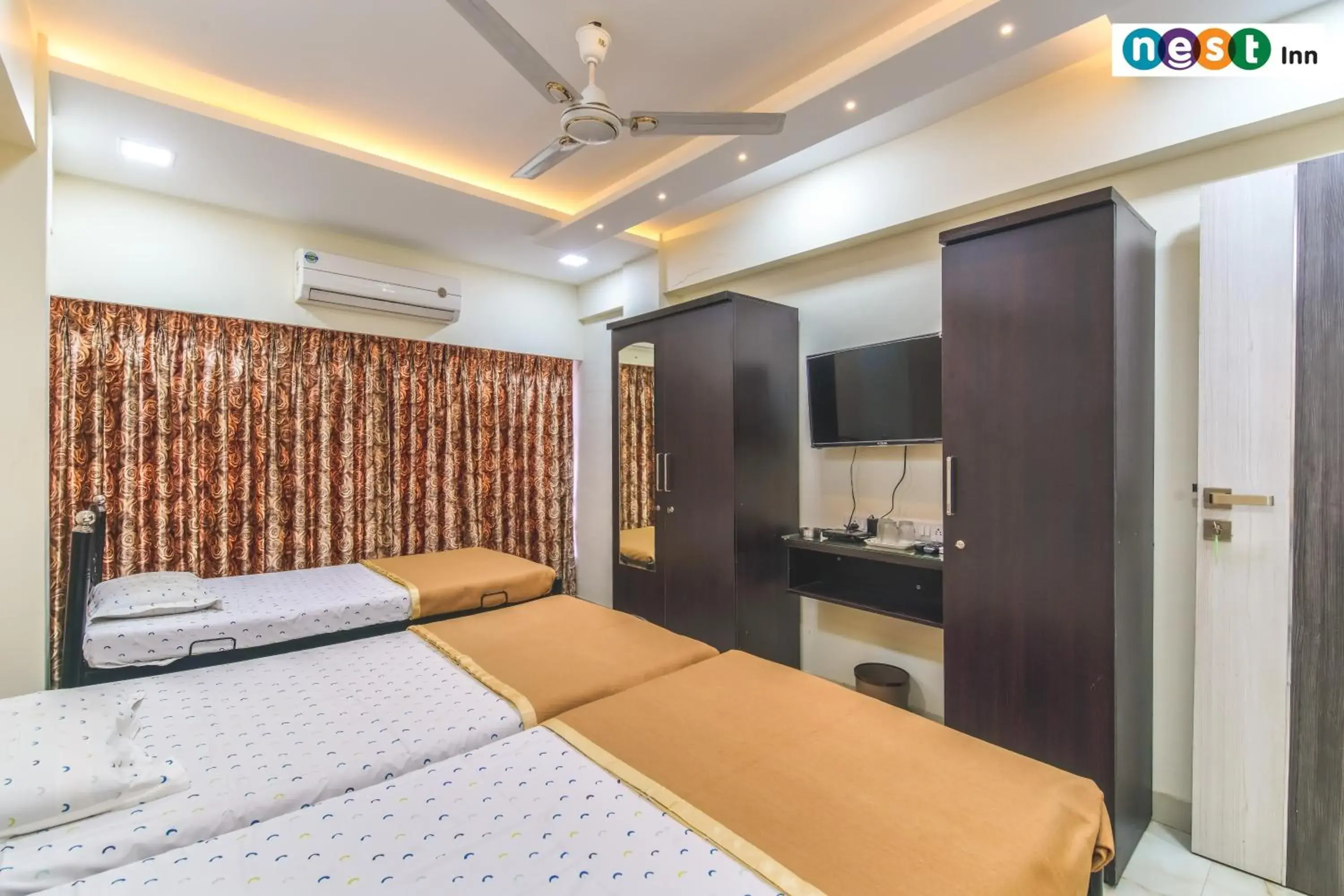 Family Room with Private Bathroom in Hotel Nest In Family Room with Private Bathroom in Hotel Nest In