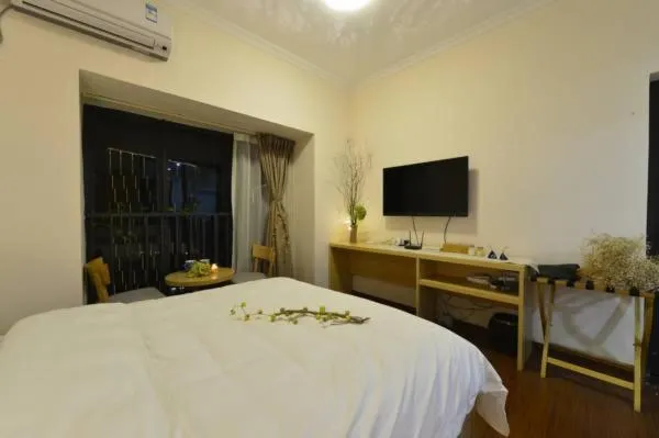 Bed in Guangzhou Convention Center Apartment